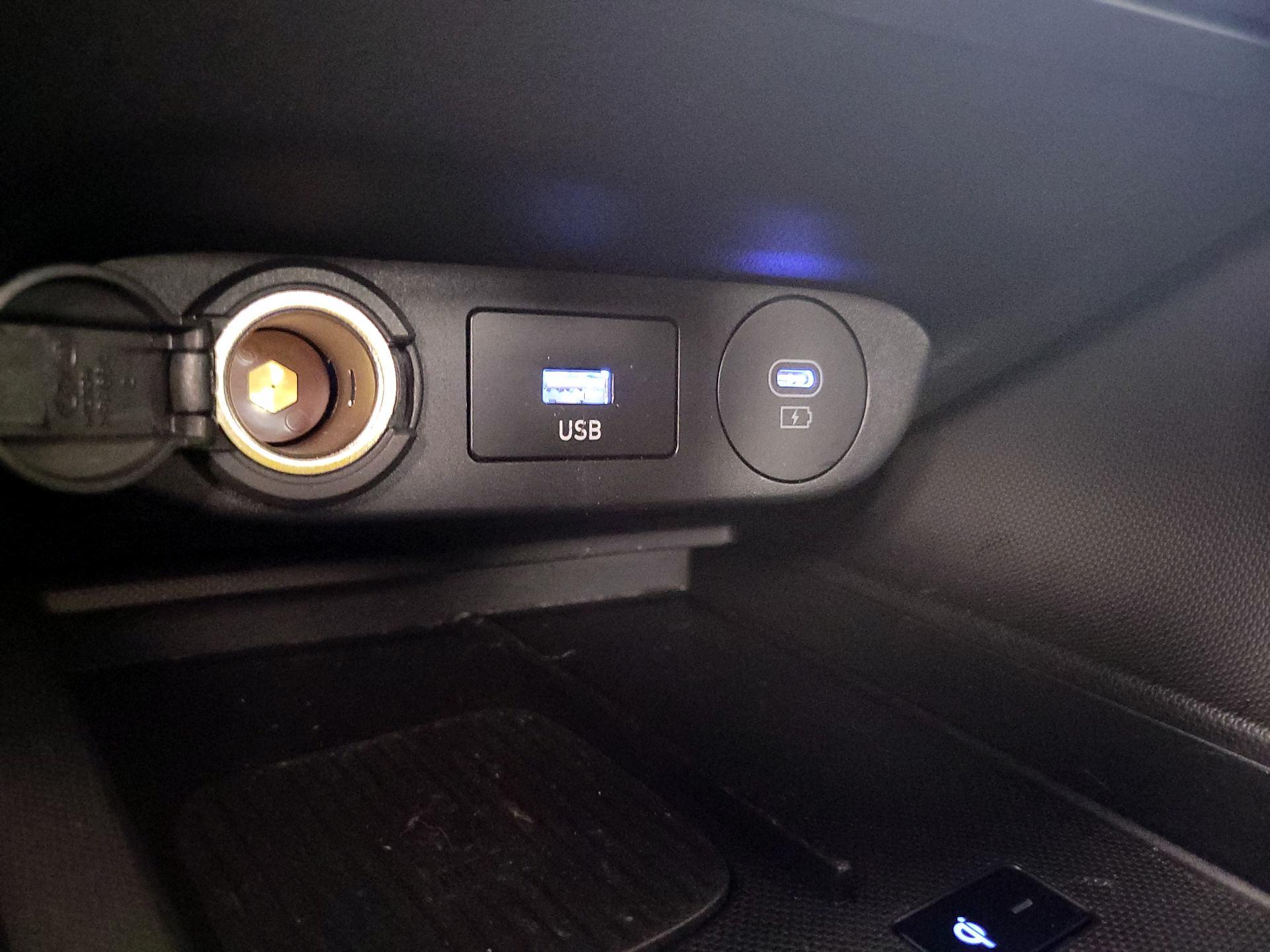 Thumbnail: 2025 Hyundai Elantra - 19