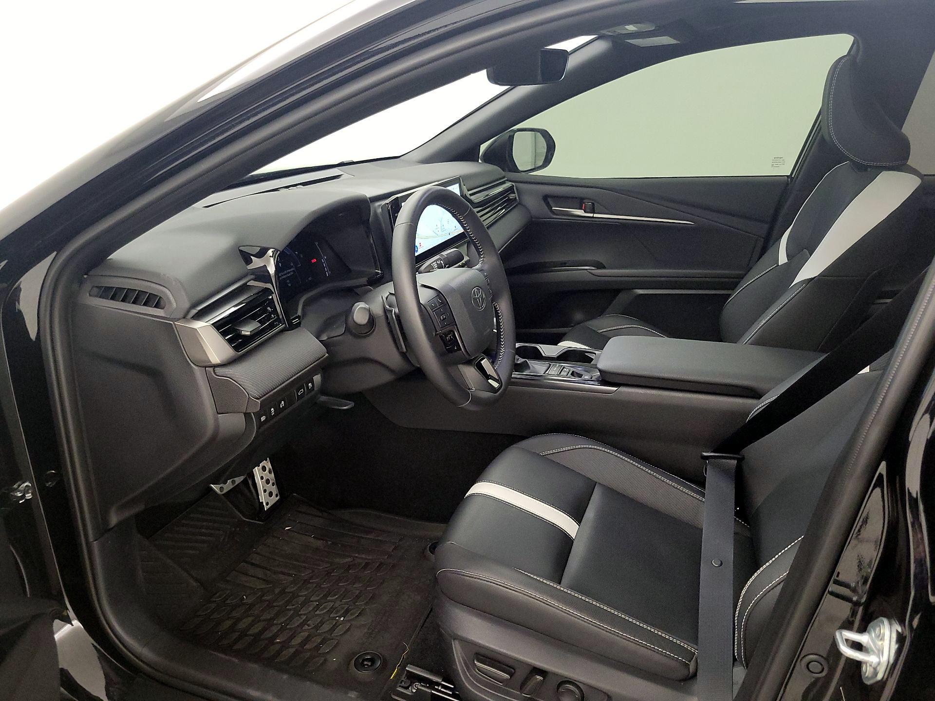 Thumbnail: 2025 Toyota Camry - 11