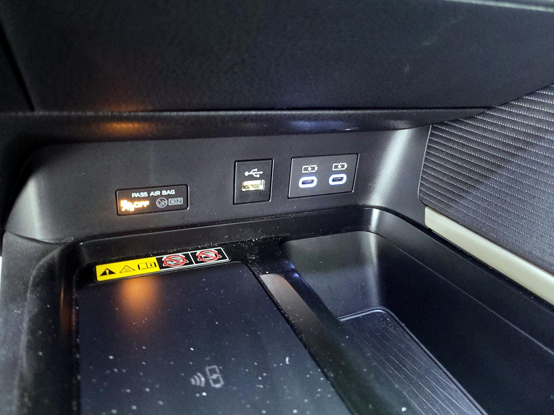 Thumbnail: 2025 Toyota Camry - 19