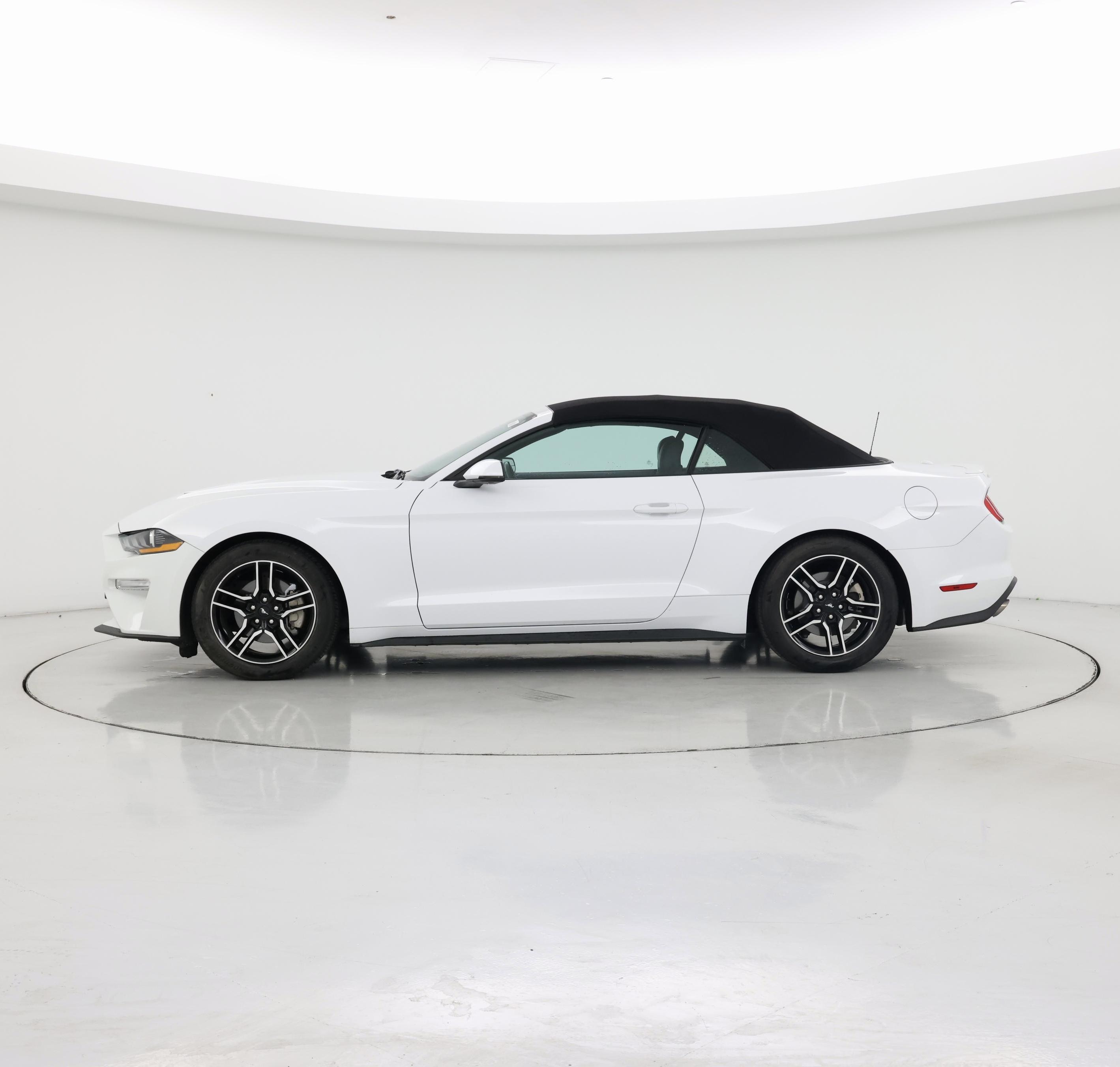 Thumbnail: 2019 Ford Mustang - 3