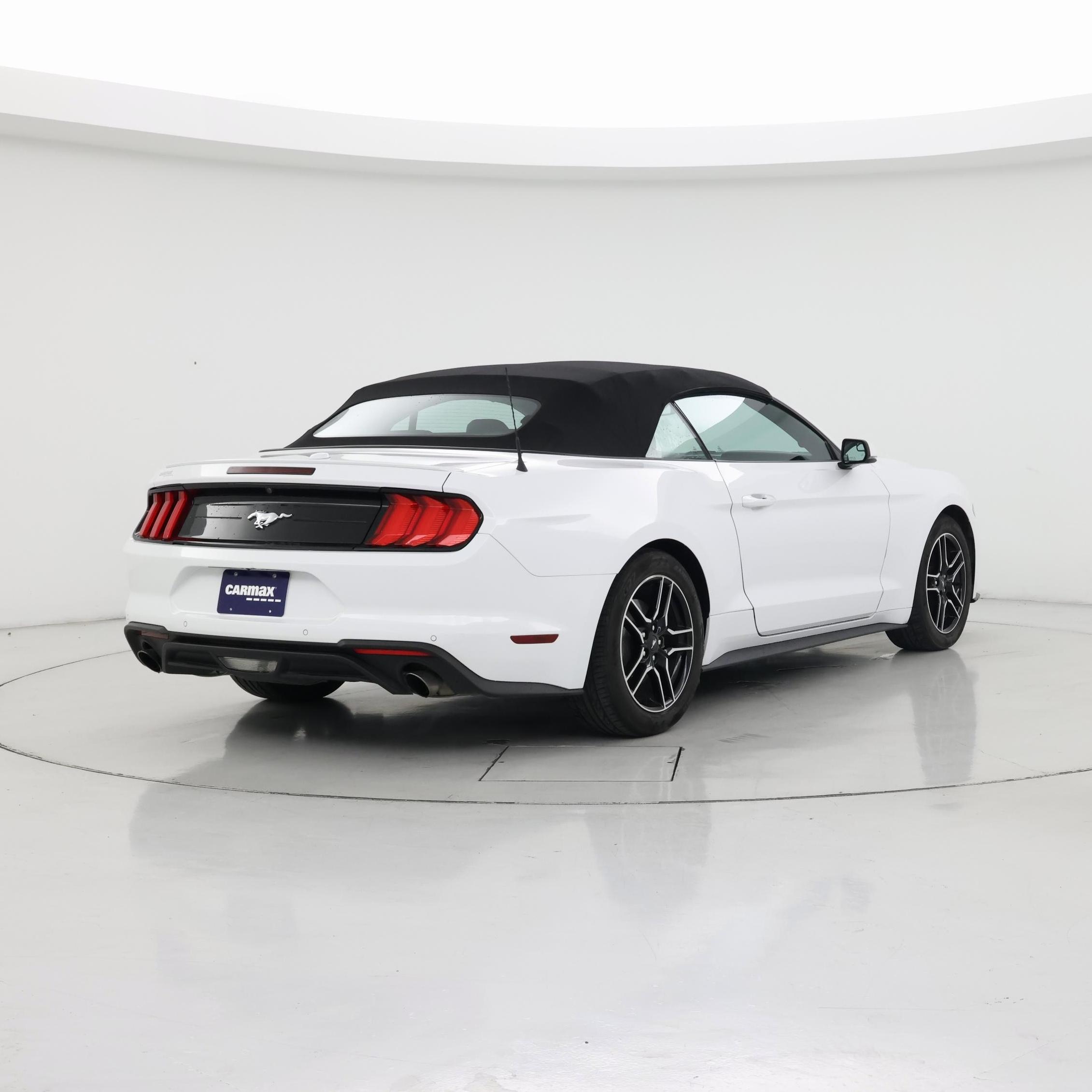 Thumbnail: 2019 Ford Mustang - 8