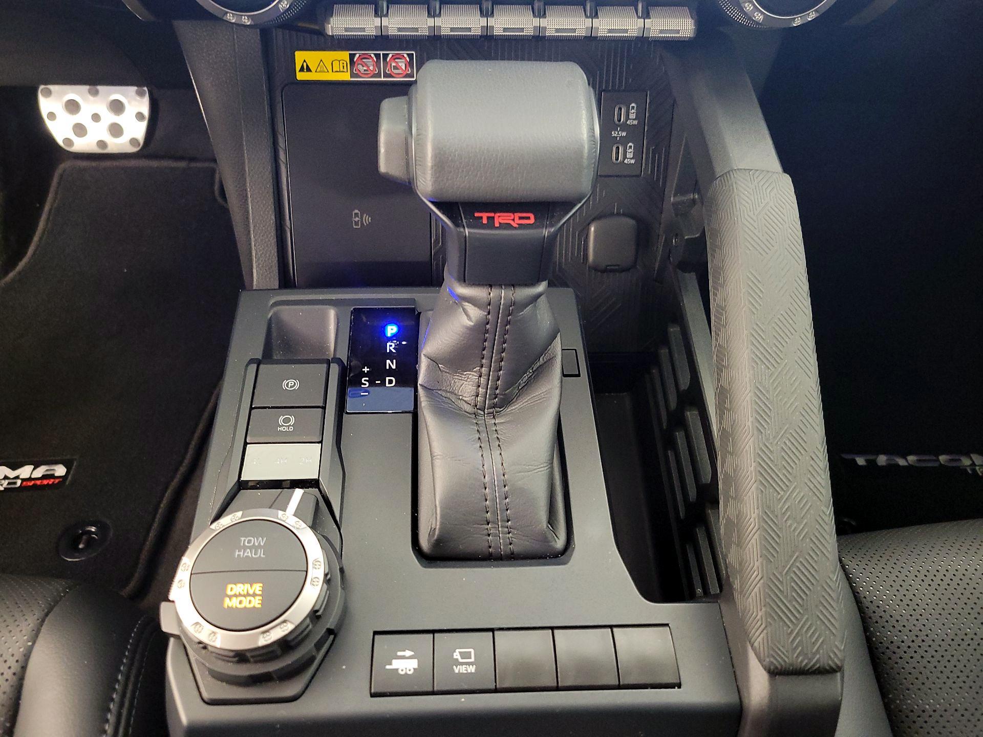 Thumbnail: 2025 Toyota Tacoma - 18