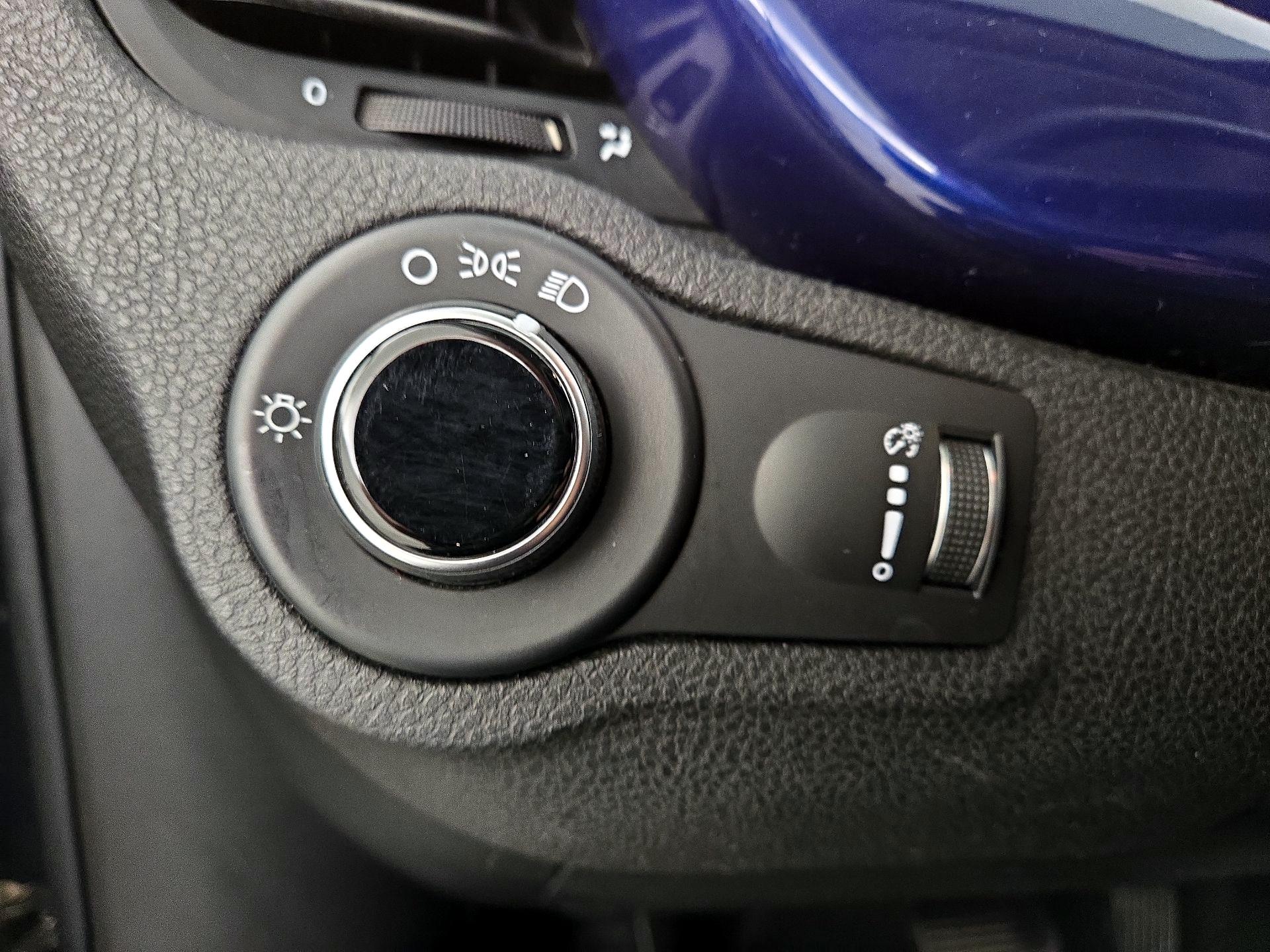 Thumbnail: 2016 Fiat 500X - 13