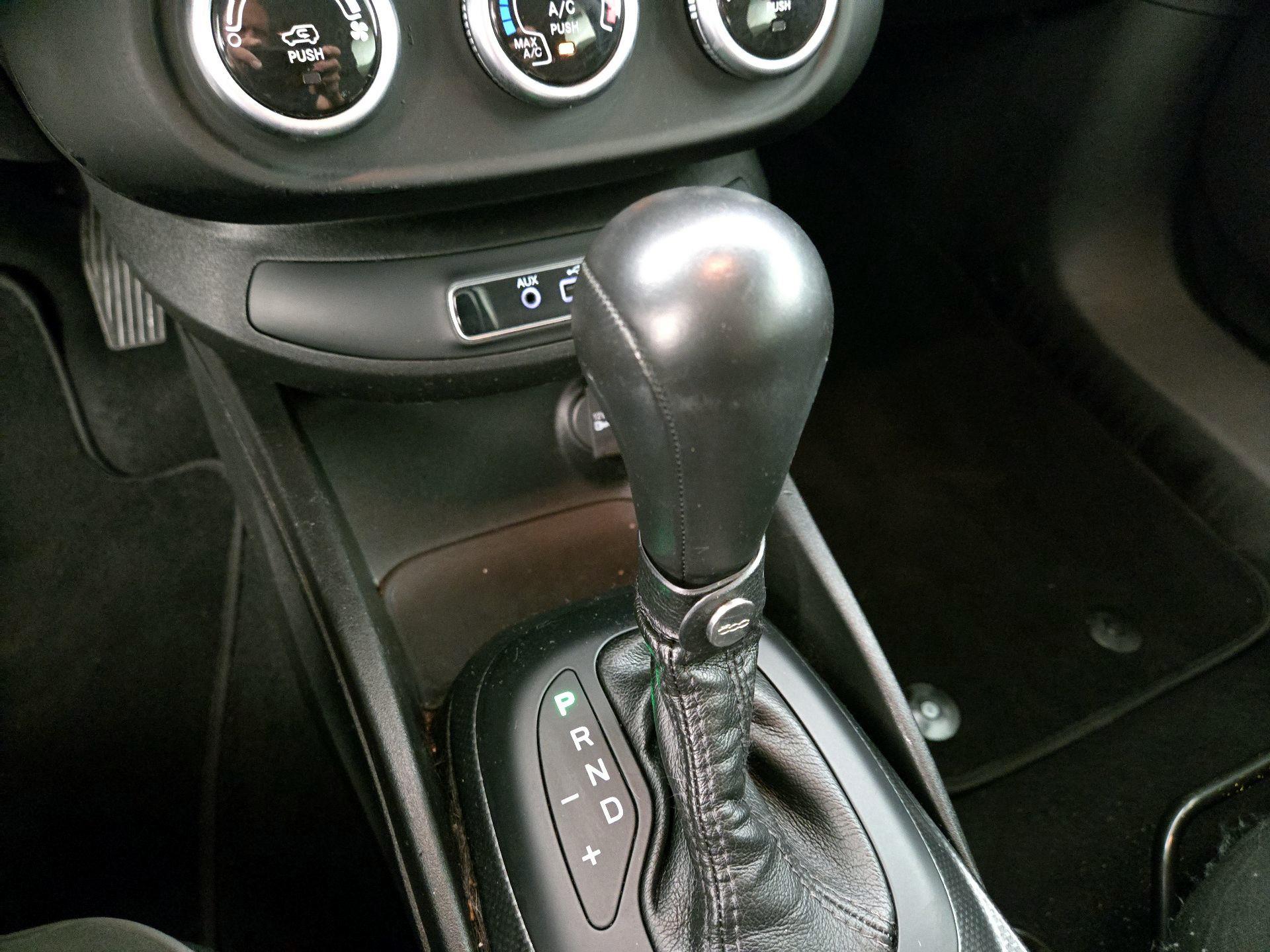 Thumbnail: 2016 Fiat 500X - 16