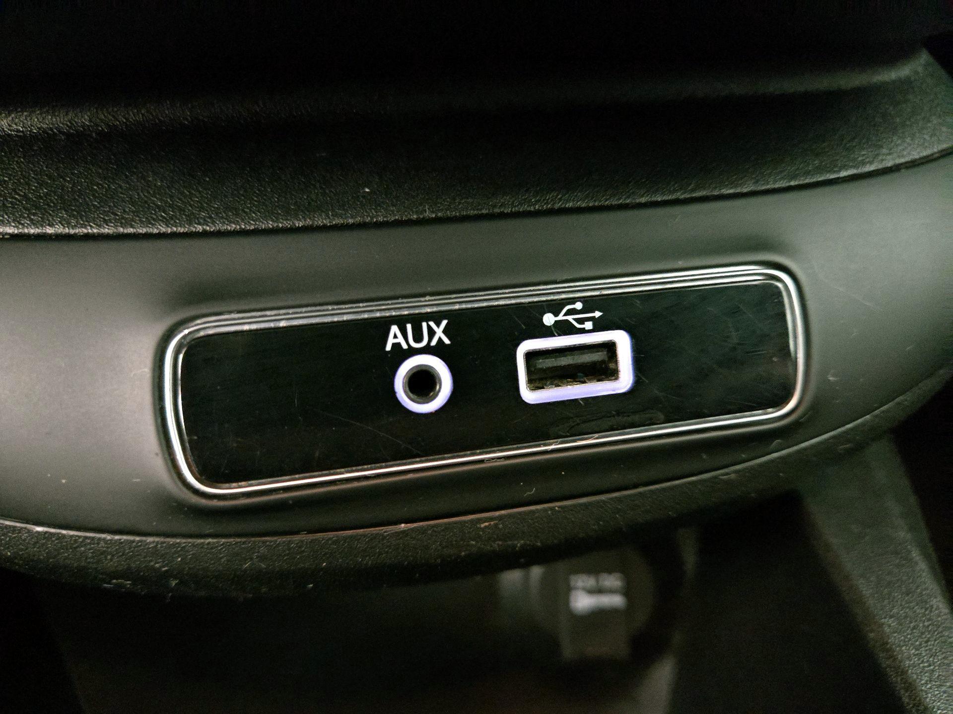 Thumbnail: 2016 Fiat 500X - 17