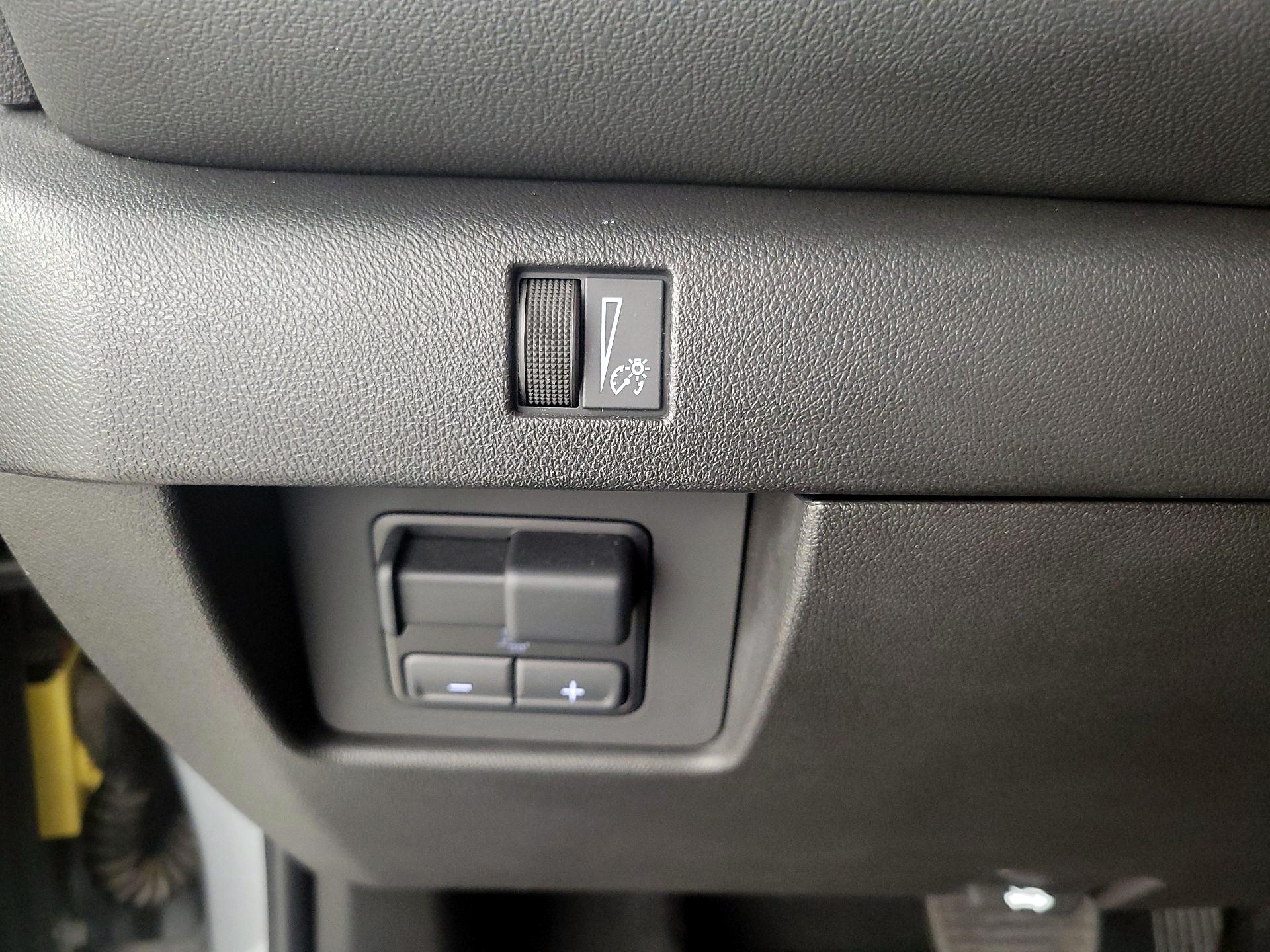 Thumbnail: 2024 Chevrolet Colorado - 13