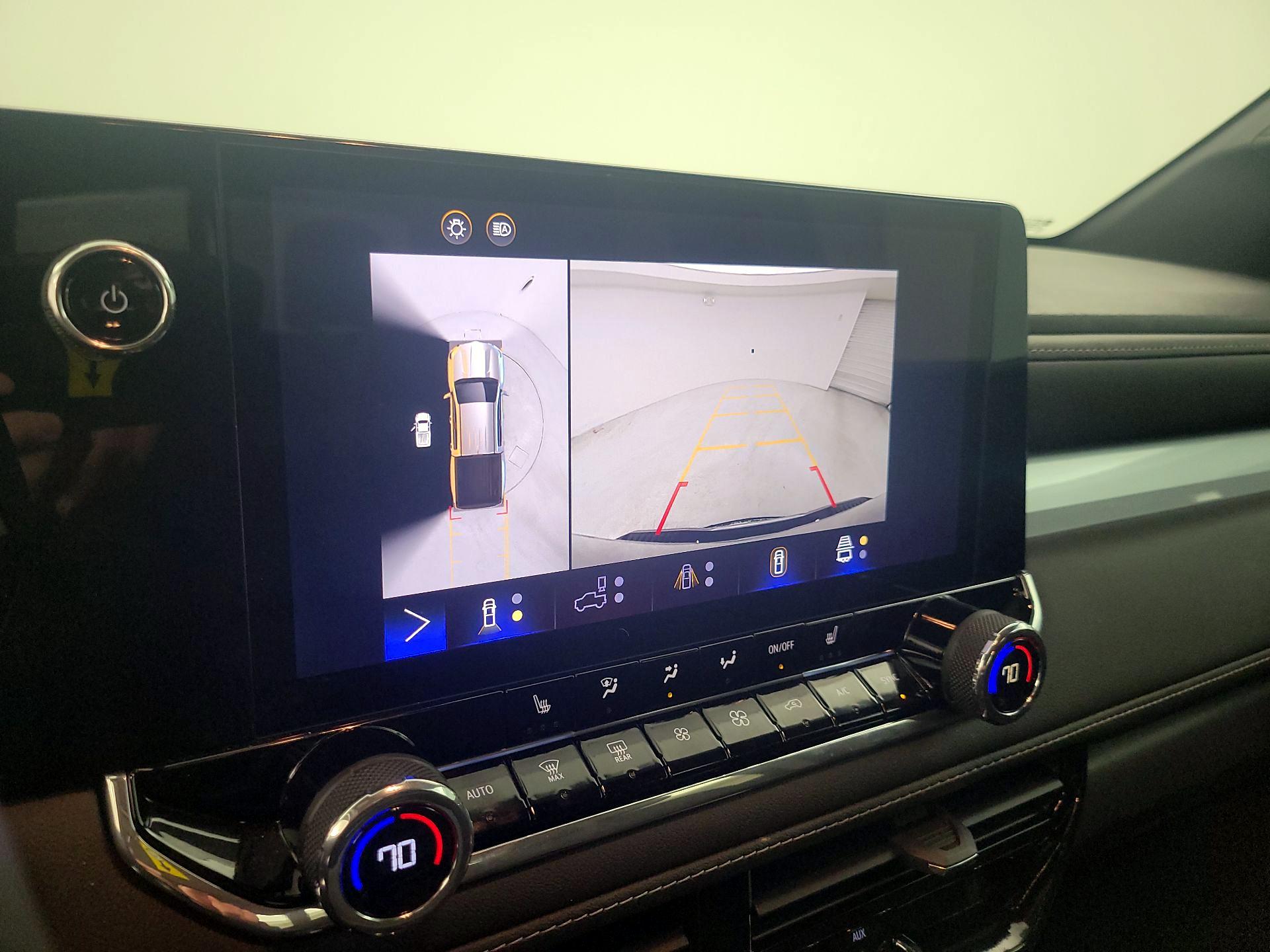 Thumbnail: 2024 Chevrolet Colorado - 15