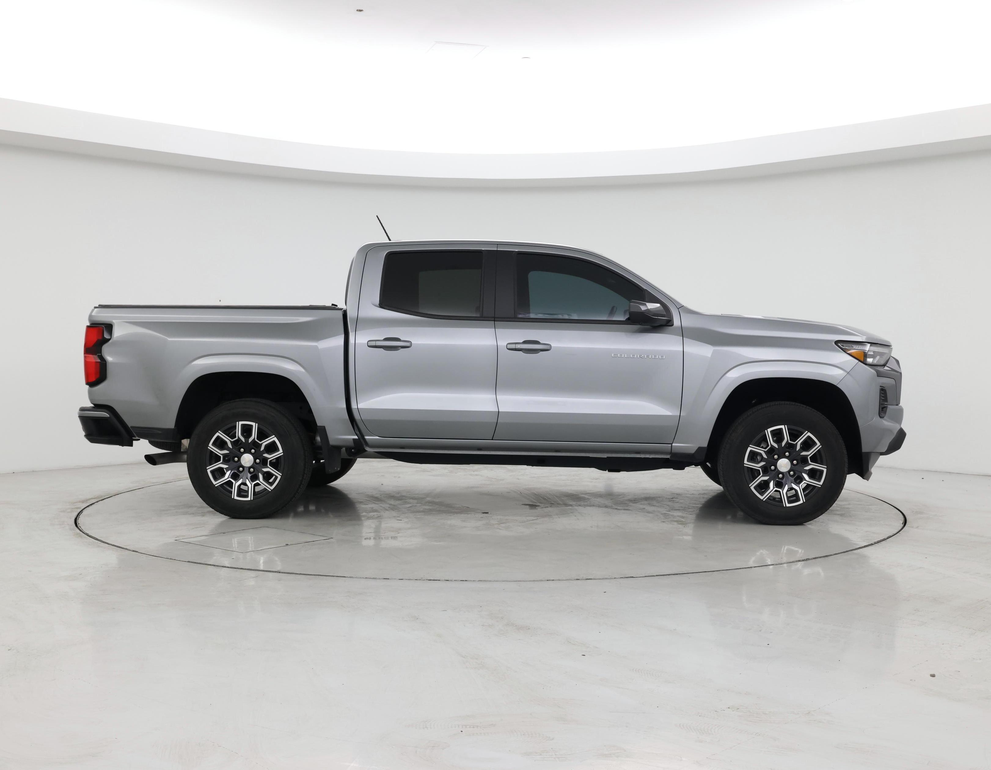 Thumbnail: 2024 Chevrolet Colorado - 7