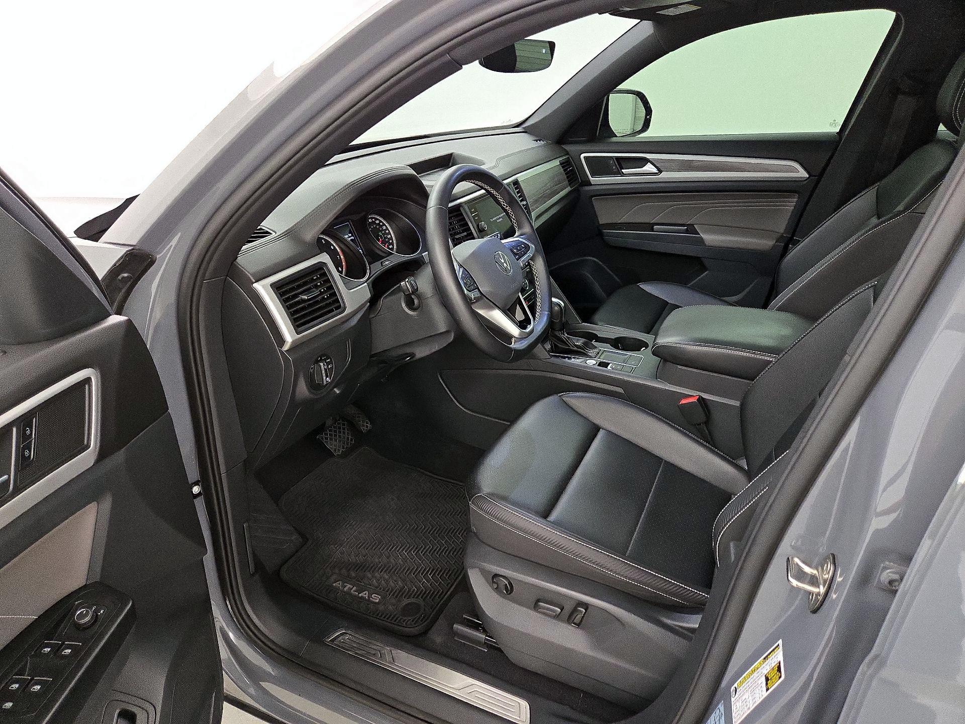 Thumbnail: 2021 Volkswagen Atlas - 11