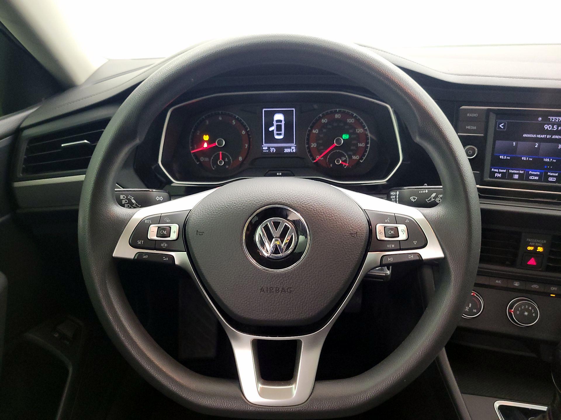 Thumbnail: 2021 Volkswagen Jetta - 10