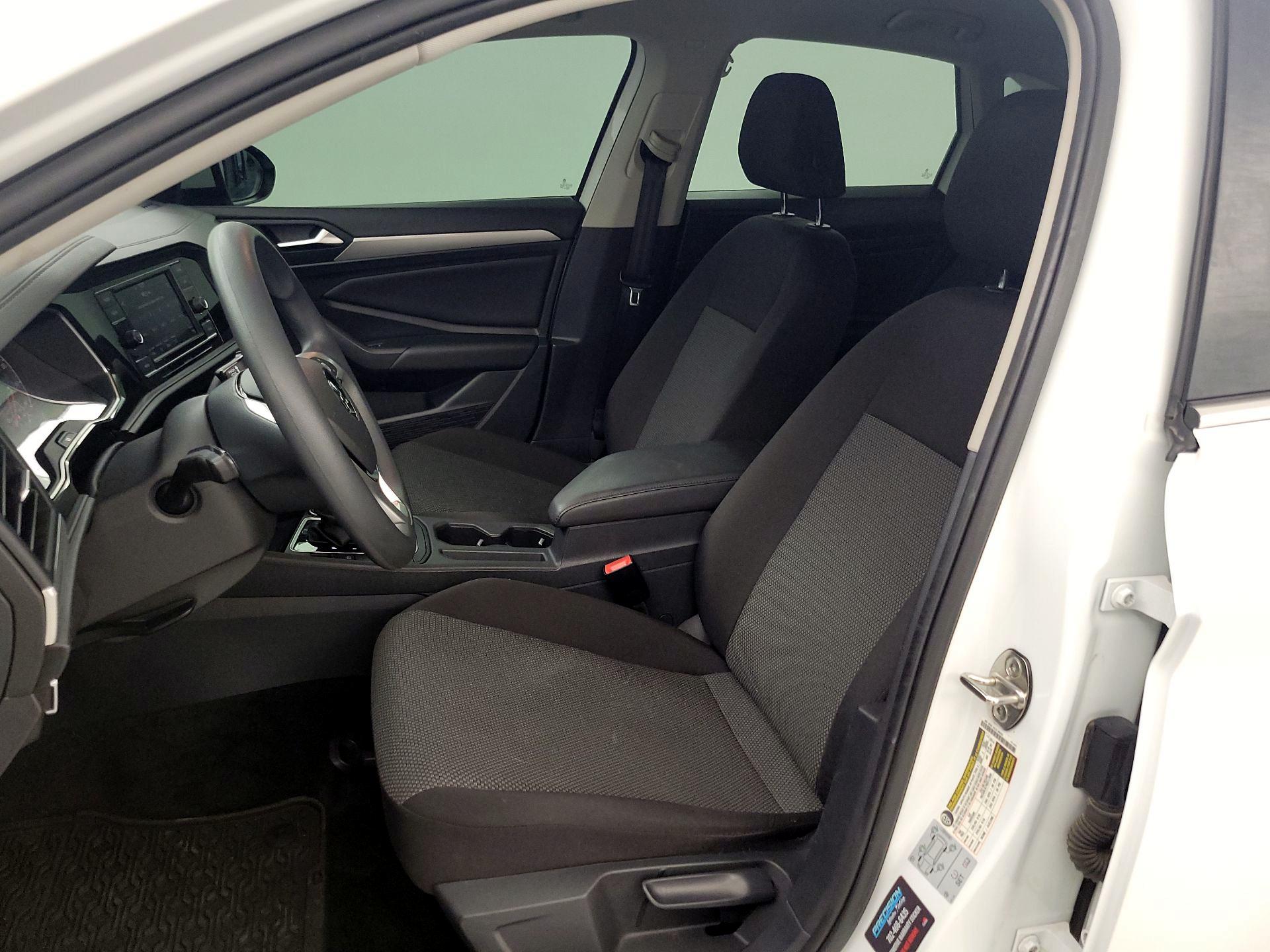 Thumbnail: 2021 Volkswagen Jetta - 11