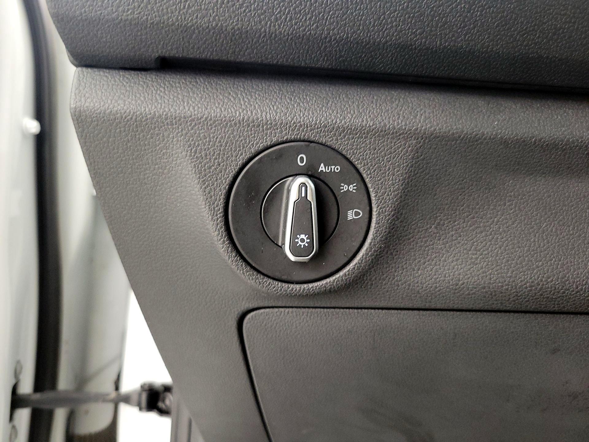 Thumbnail: 2021 Volkswagen Jetta - 13