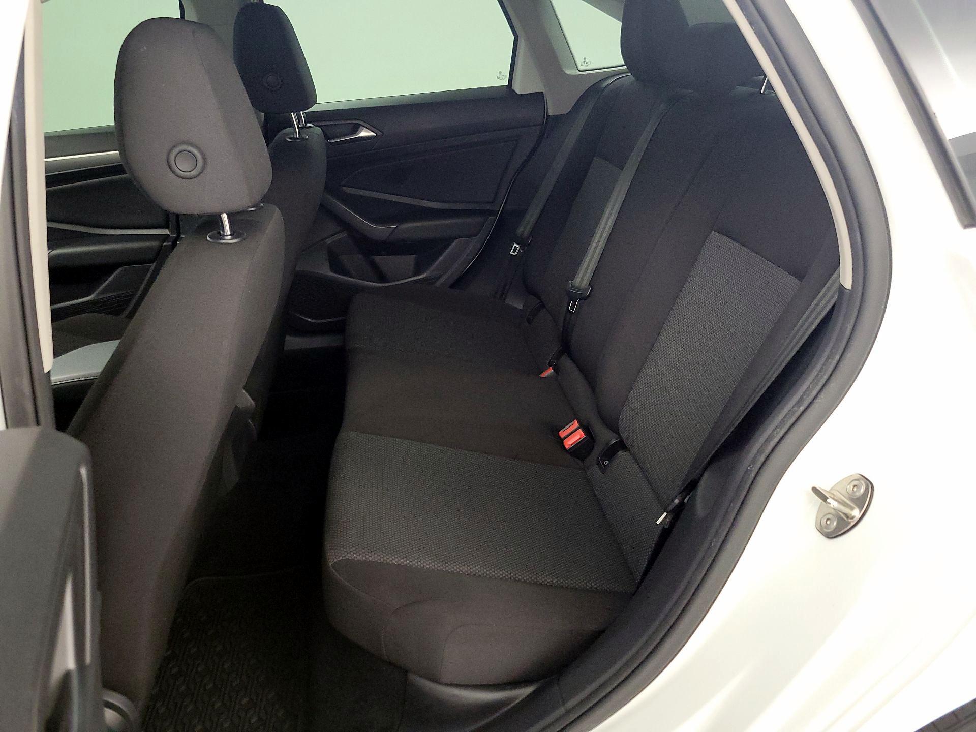 Thumbnail: 2021 Volkswagen Jetta - 19