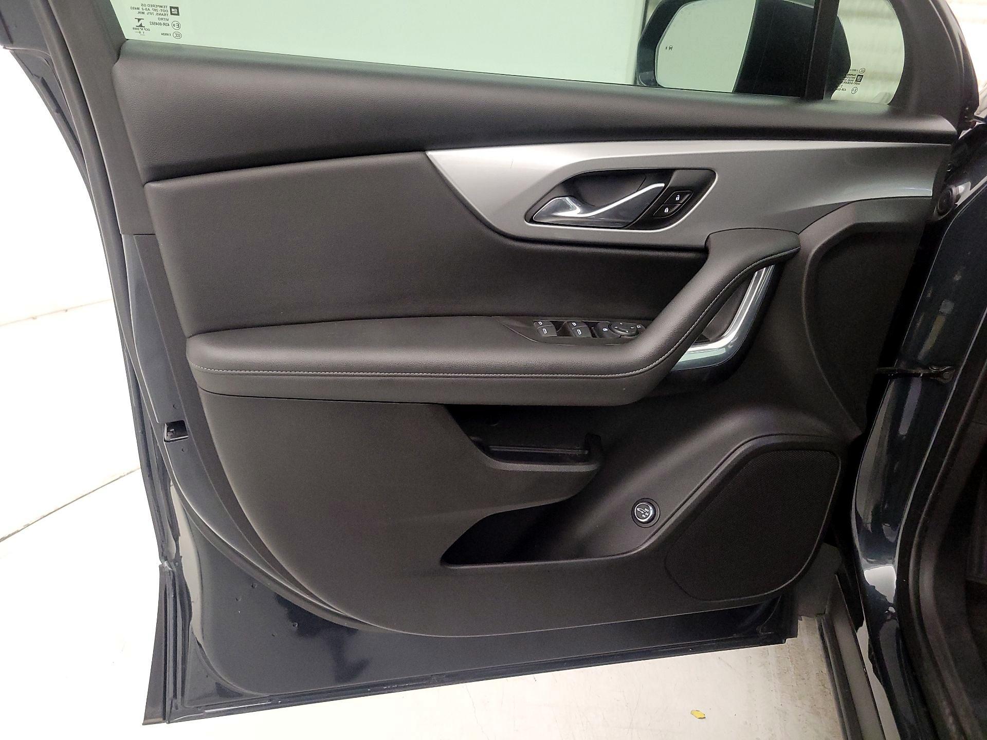 Thumbnail: 2020 Chevrolet Blazer - 12