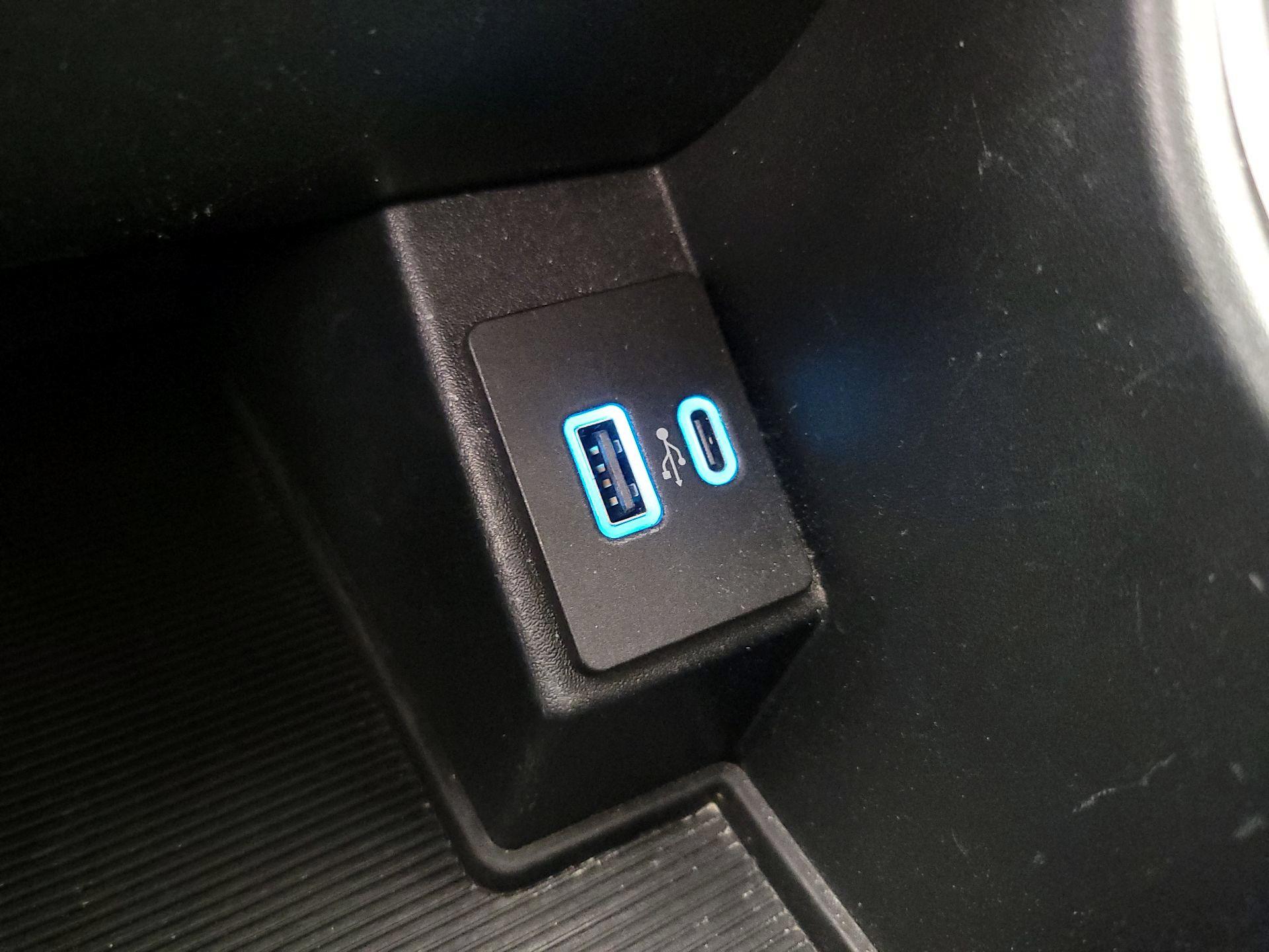 Thumbnail: 2024 Ford Edge - 18