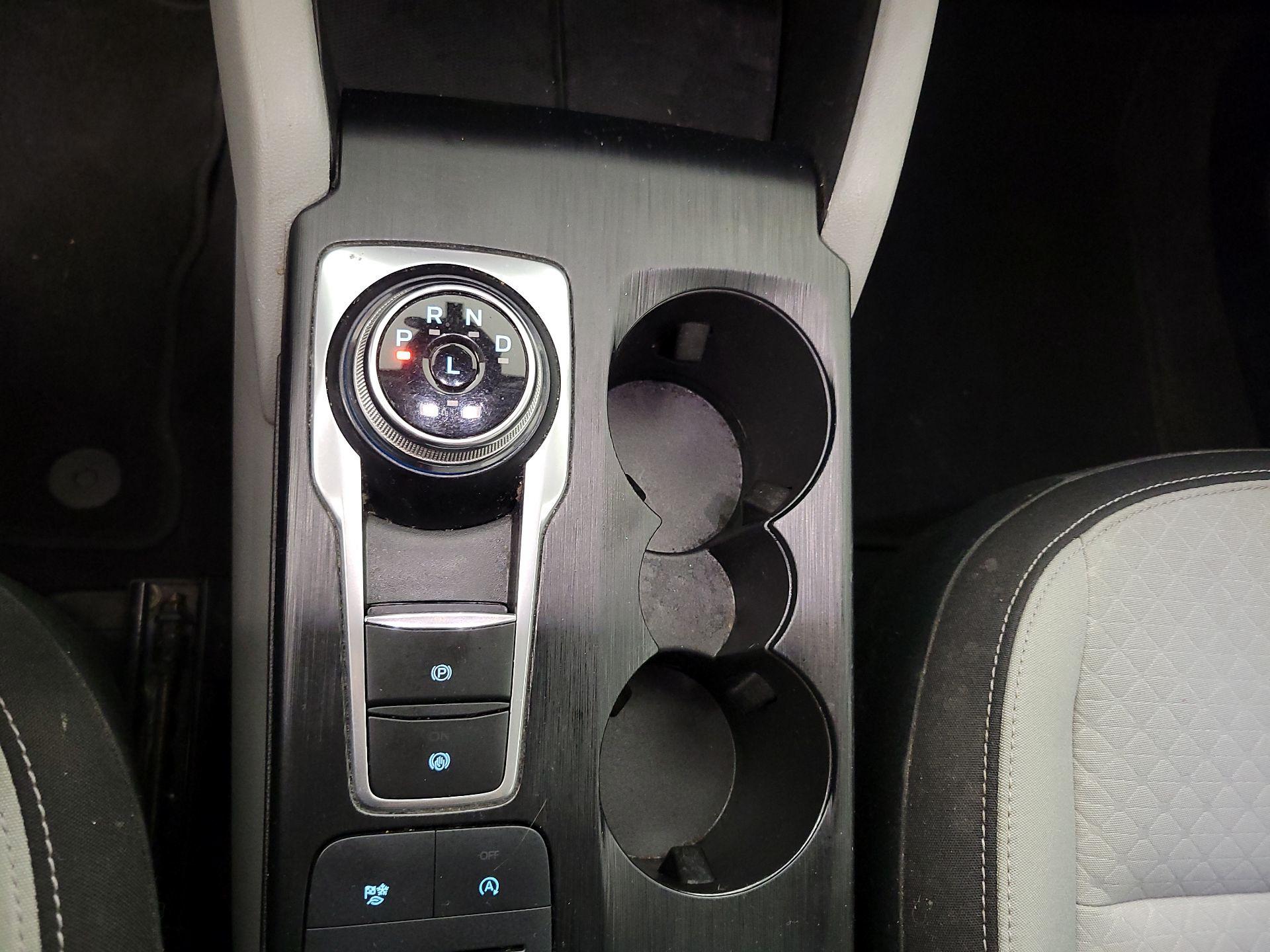 Thumbnail: 2023 Ford Escape - 17