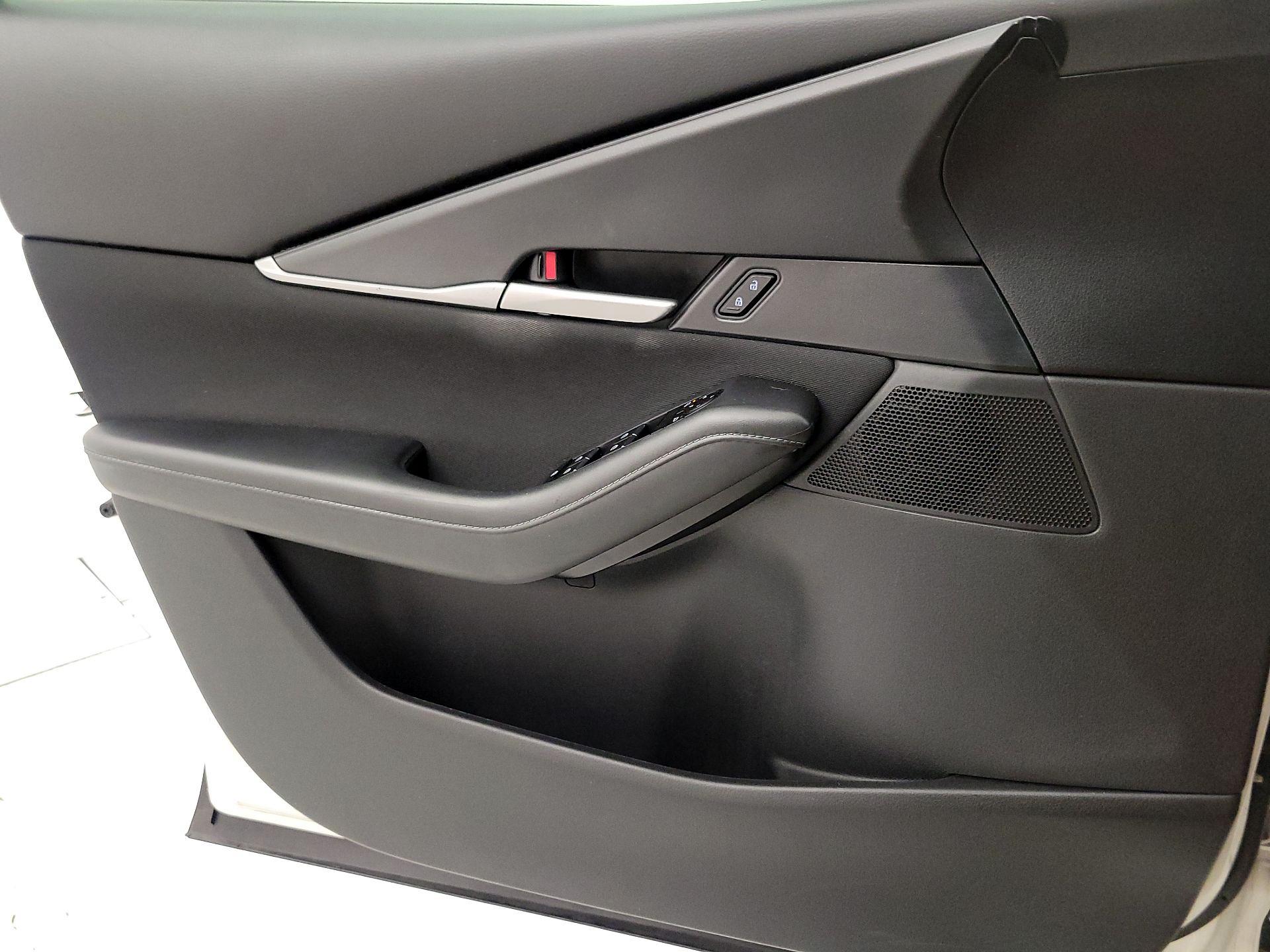 Thumbnail: 2022 Mazda CX-30 - 12