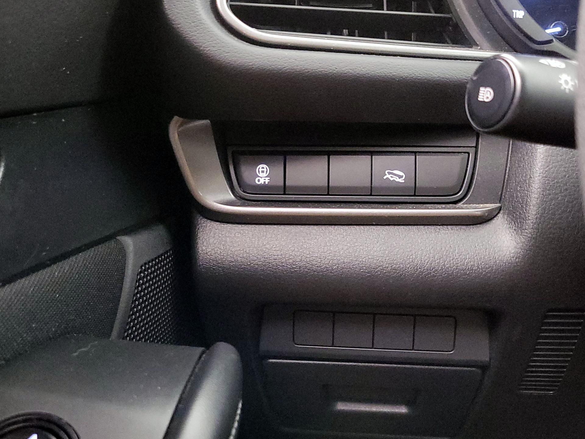 Thumbnail: 2022 Mazda CX-30 - 13