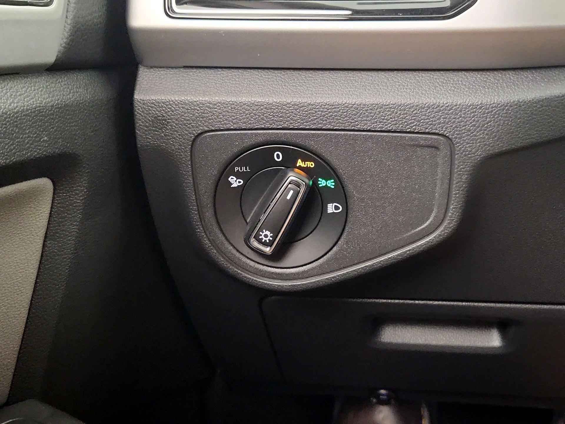 Thumbnail: 2023 Volkswagen Atlas - 13