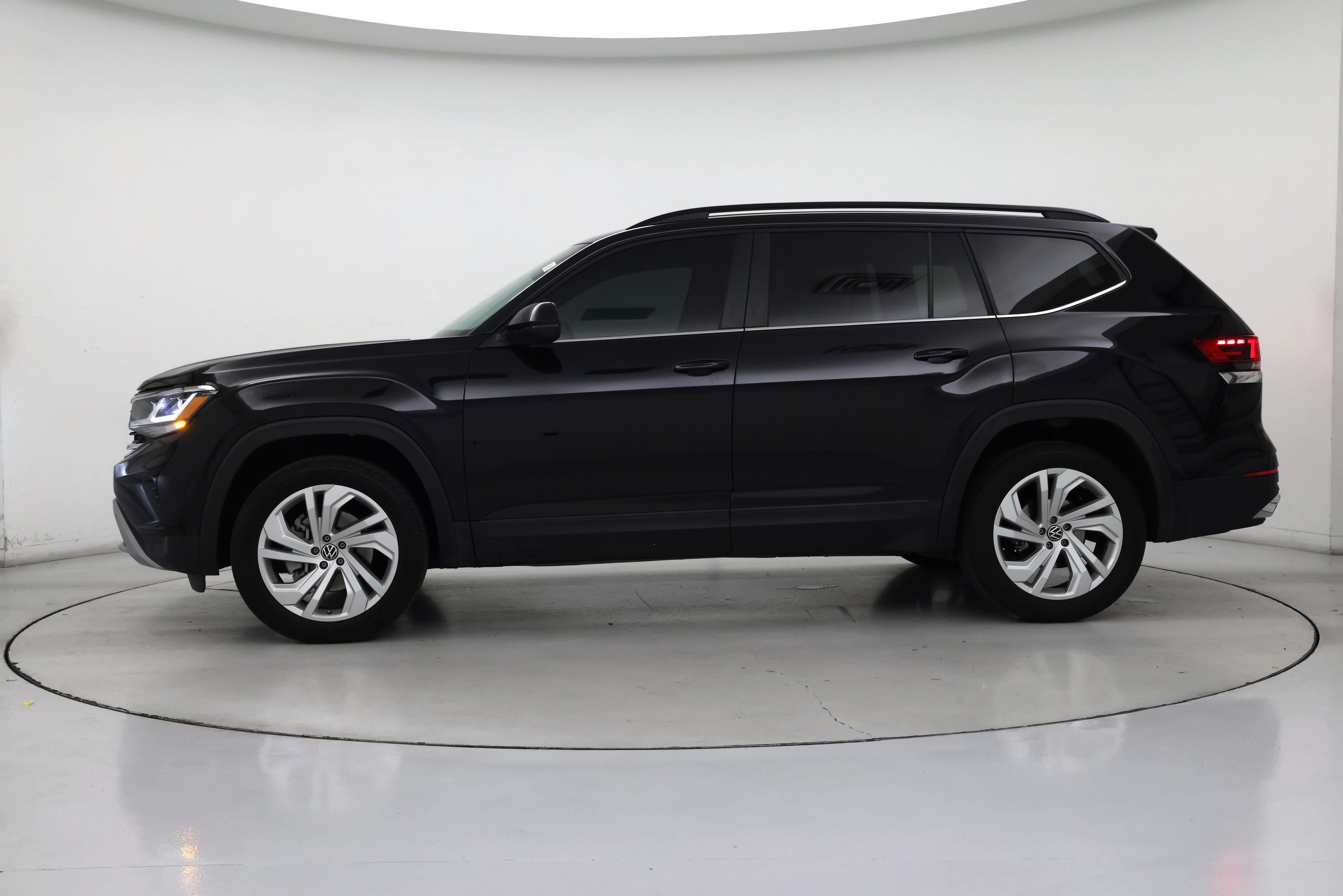 Thumbnail: 2023 Volkswagen Atlas - 3