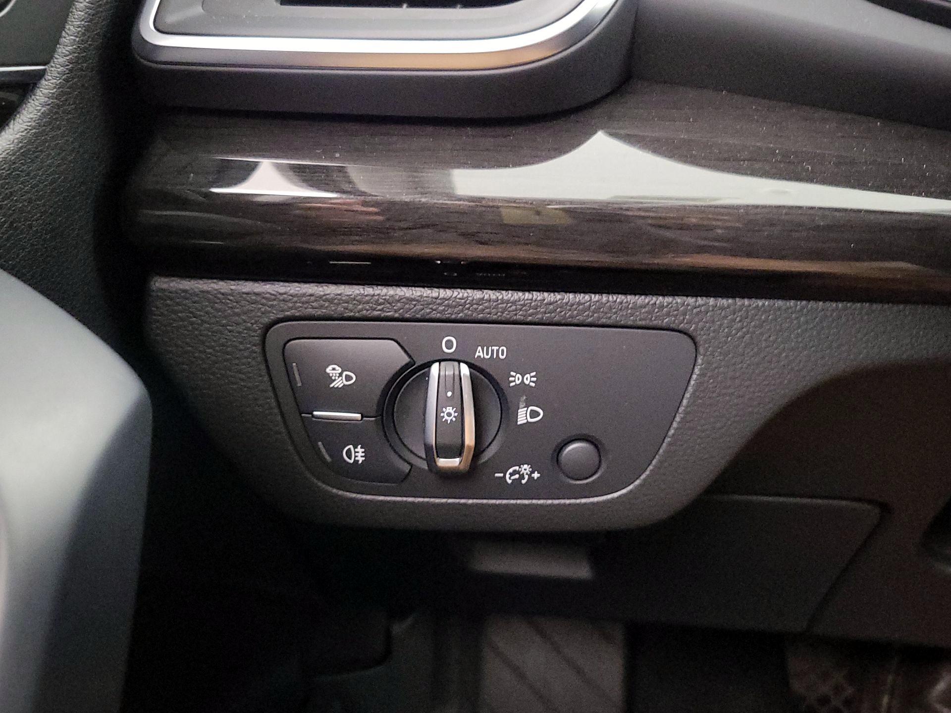 Thumbnail: 2020 Audi Q5 - 13