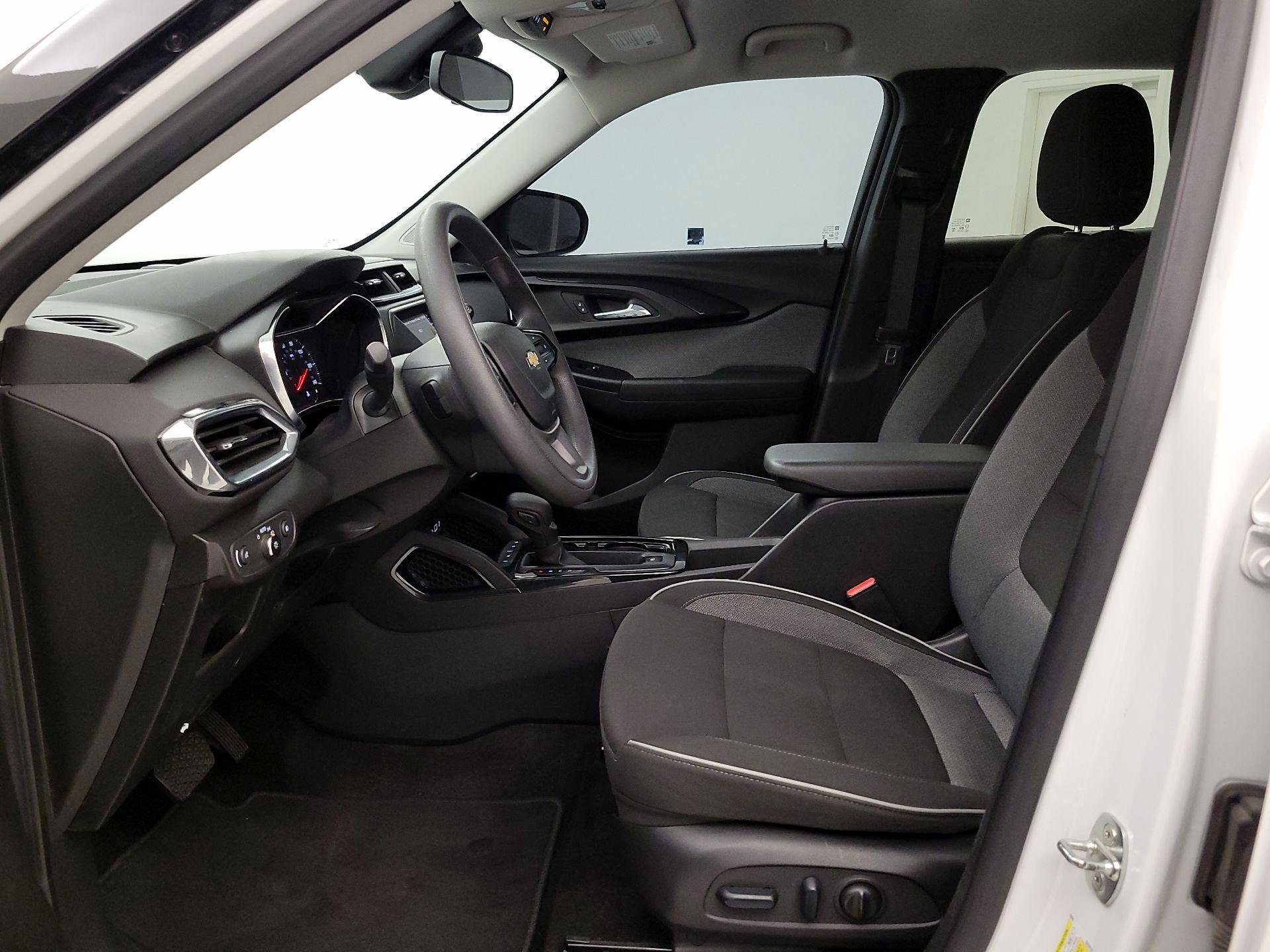 Thumbnail: 2023 Chevrolet TrailBlazer - 11