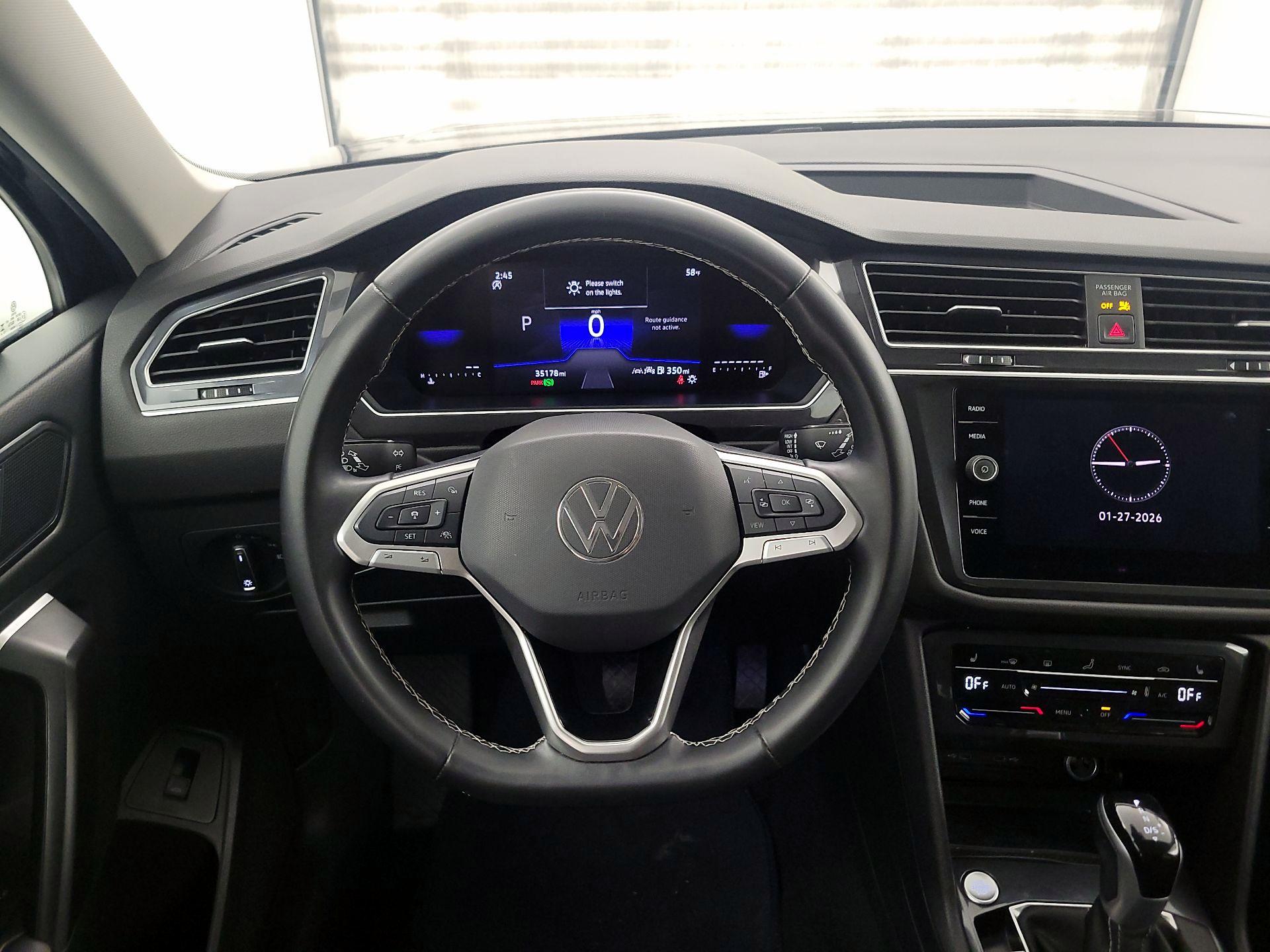 Thumbnail: 2024 Volkswagen Tiguan - 10