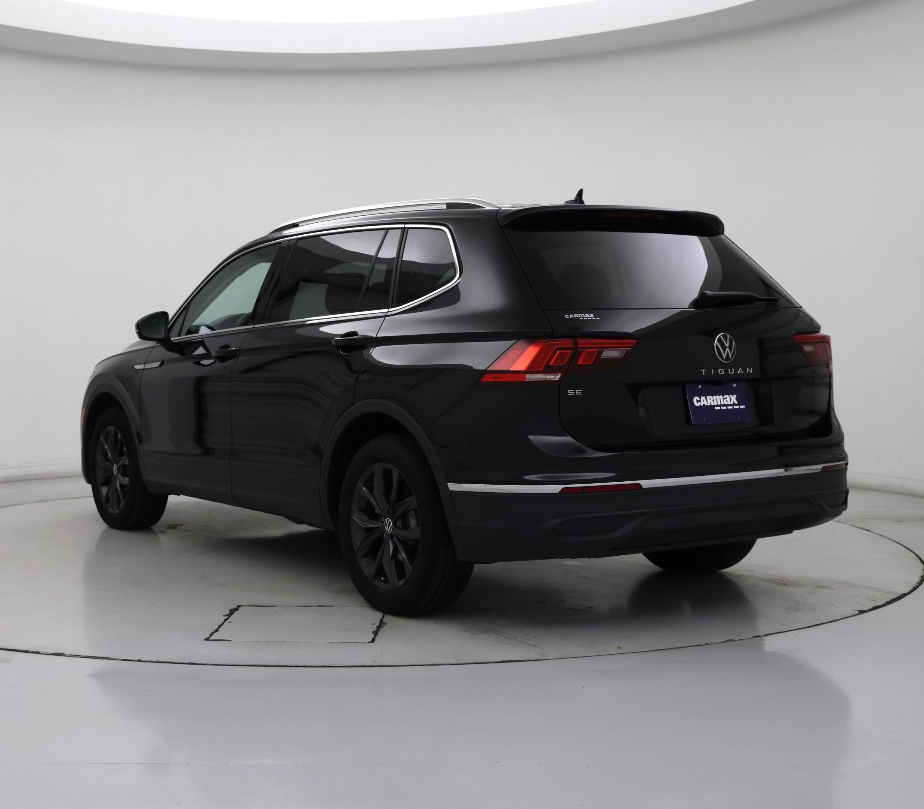 Thumbnail: 2024 Volkswagen Tiguan - 2