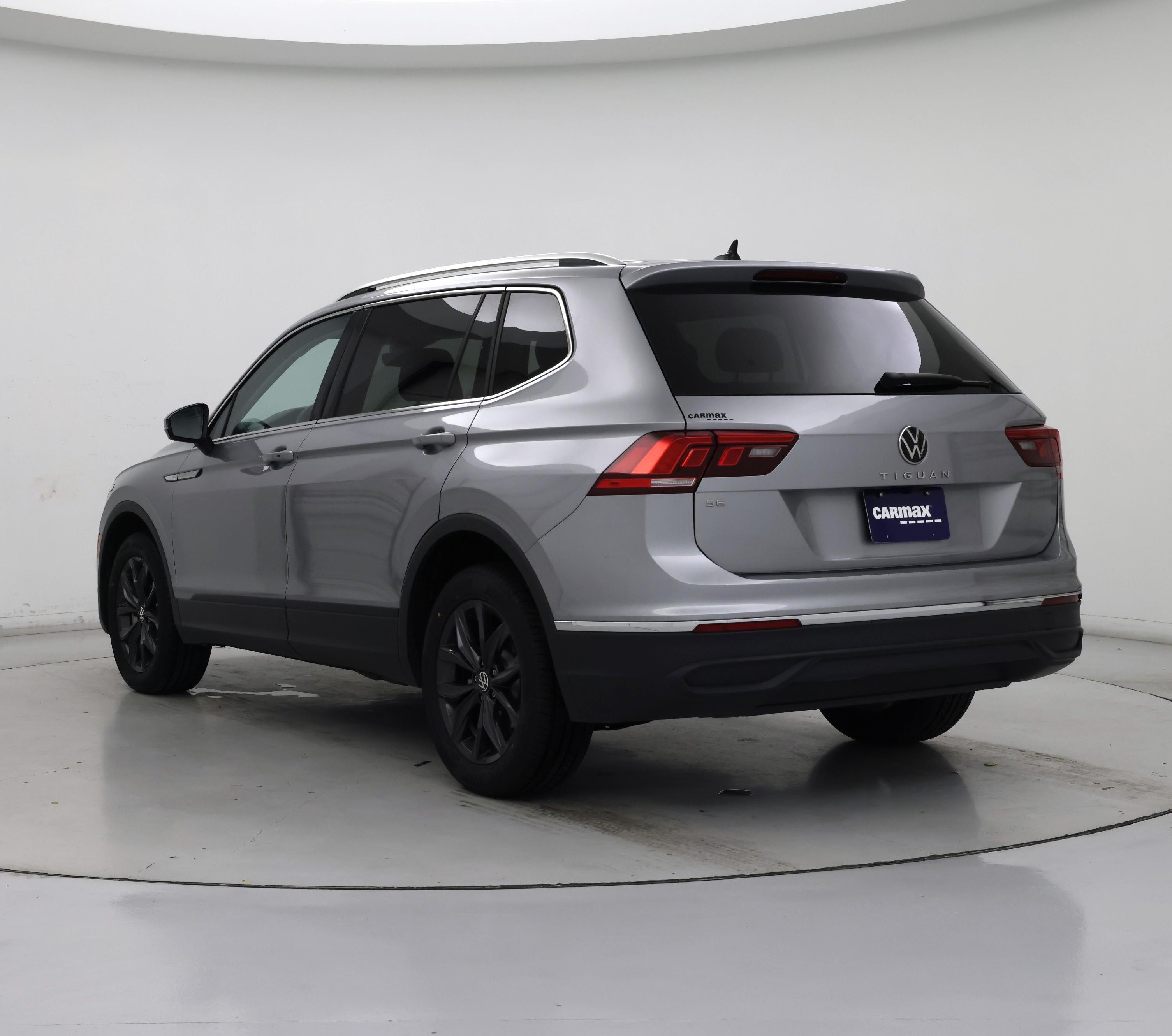 Thumbnail: 2024 Volkswagen Tiguan - 2