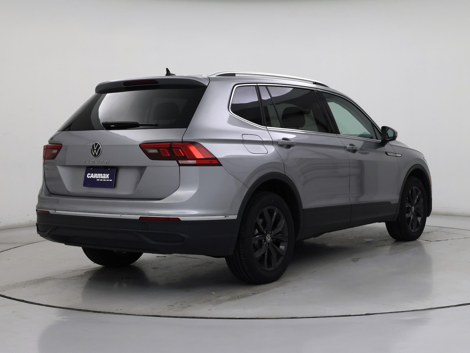 2024 Volkswagen Tiguan SE - Photo 9