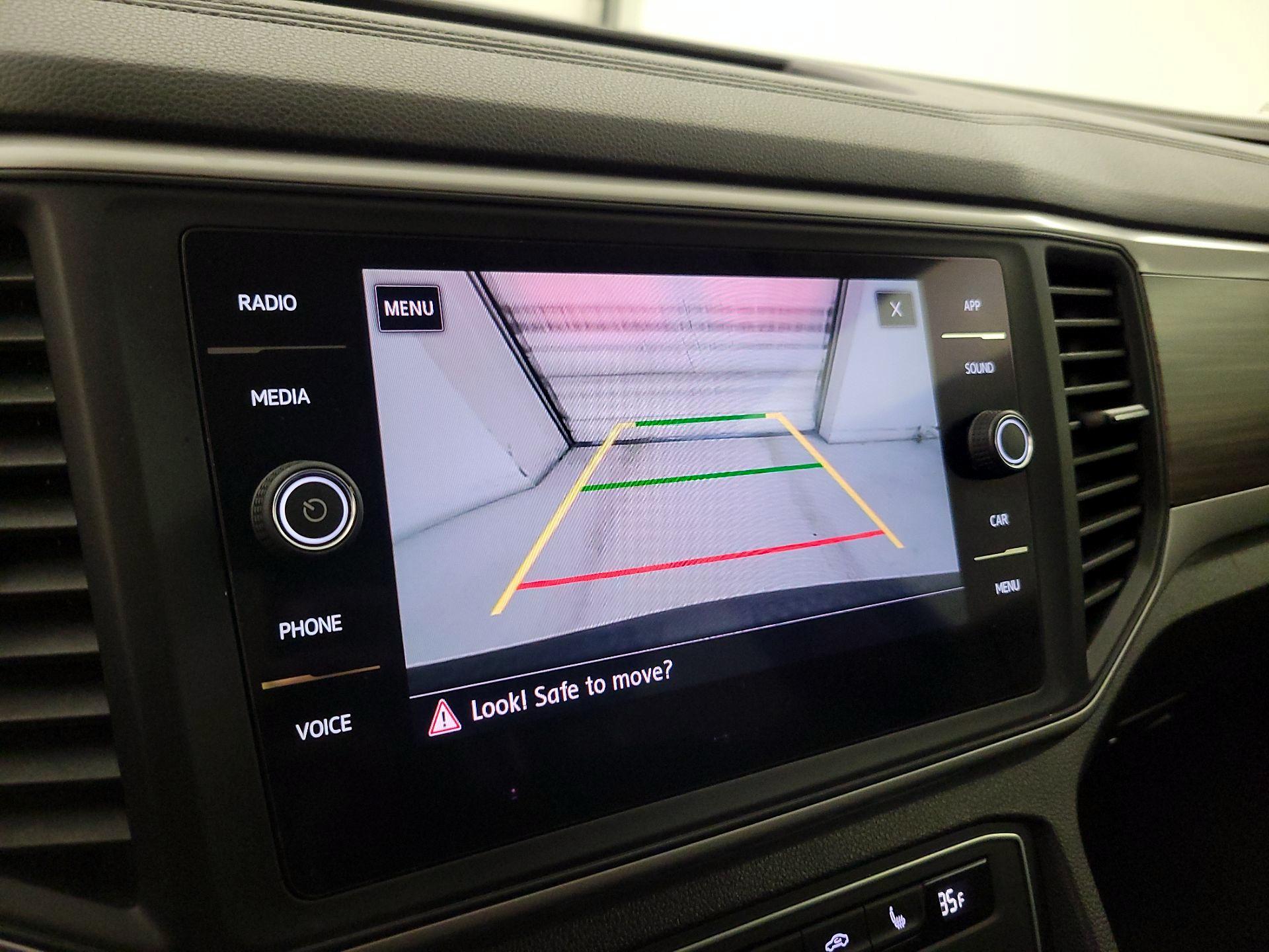 Thumbnail: 2021 Volkswagen Atlas - 14