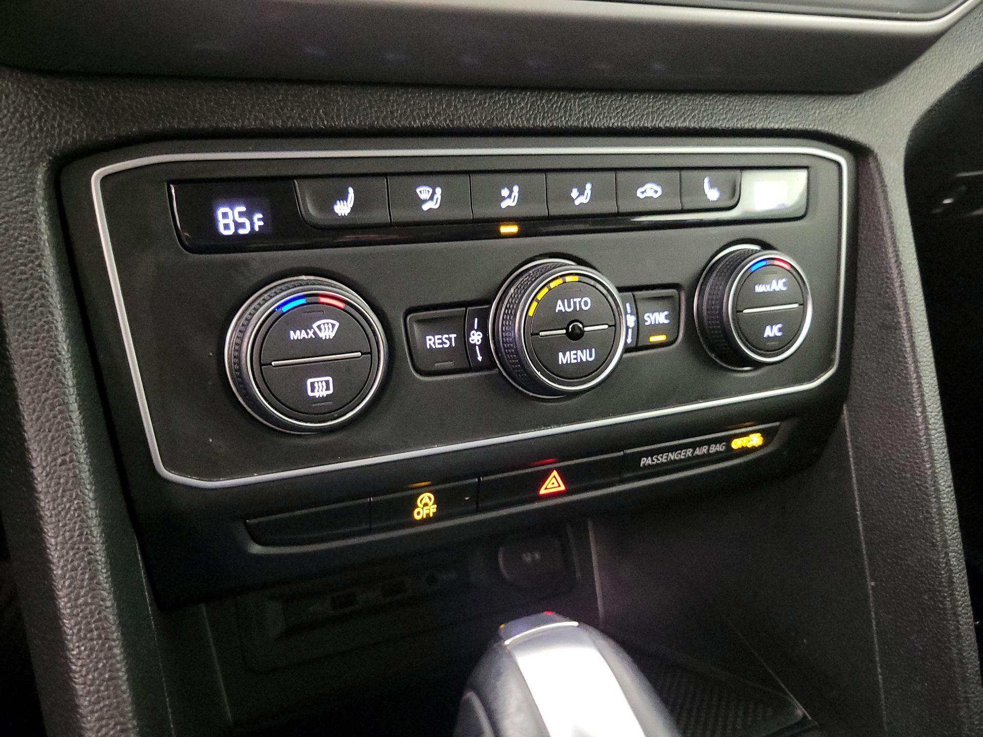 Thumbnail: 2021 Volkswagen Atlas - 16