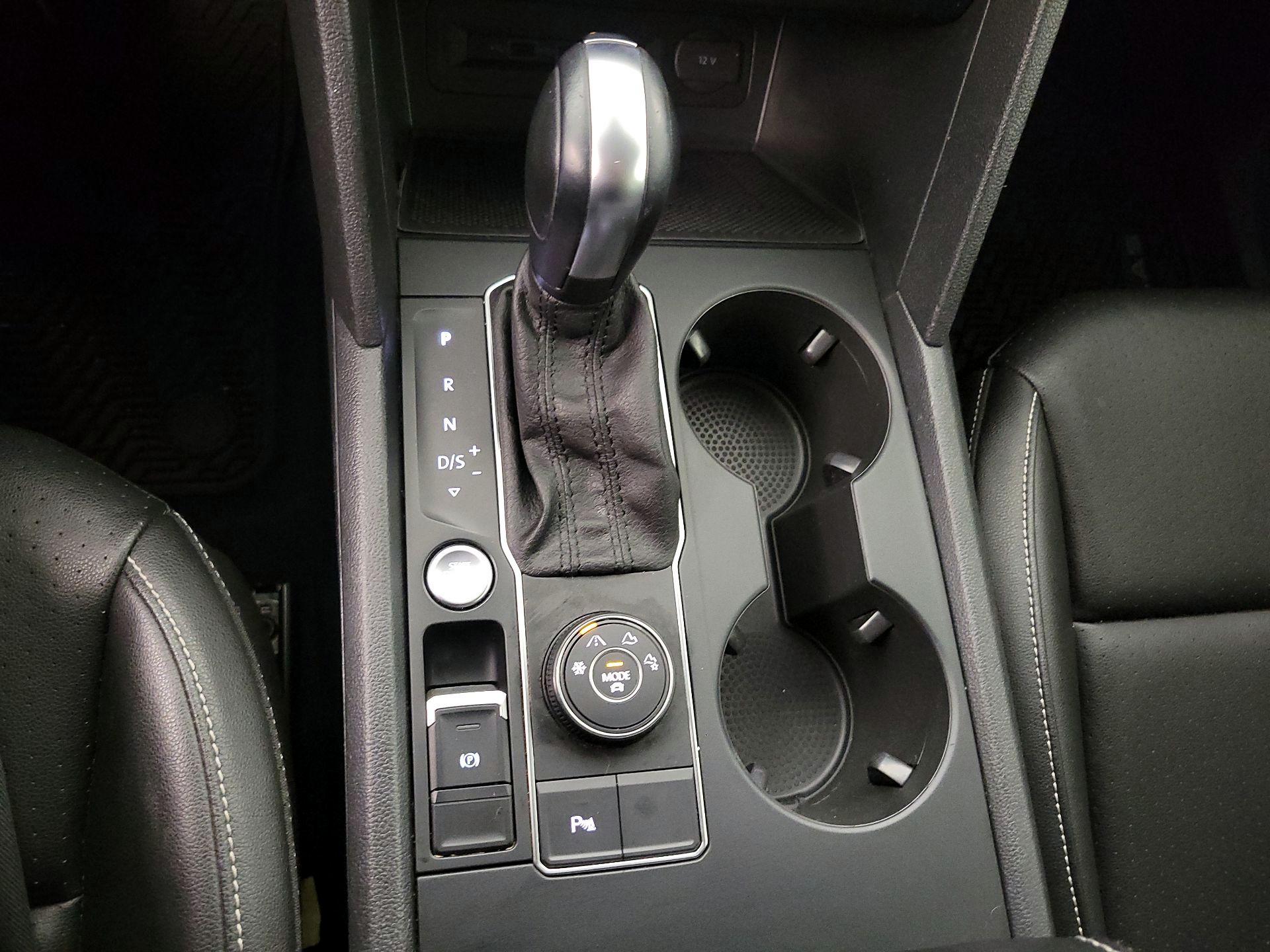 Thumbnail: 2021 Volkswagen Atlas - 17