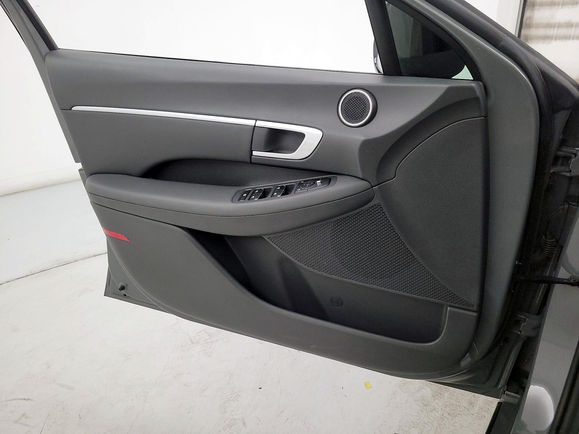 Thumbnail: 2021 Hyundai Sonata - 12