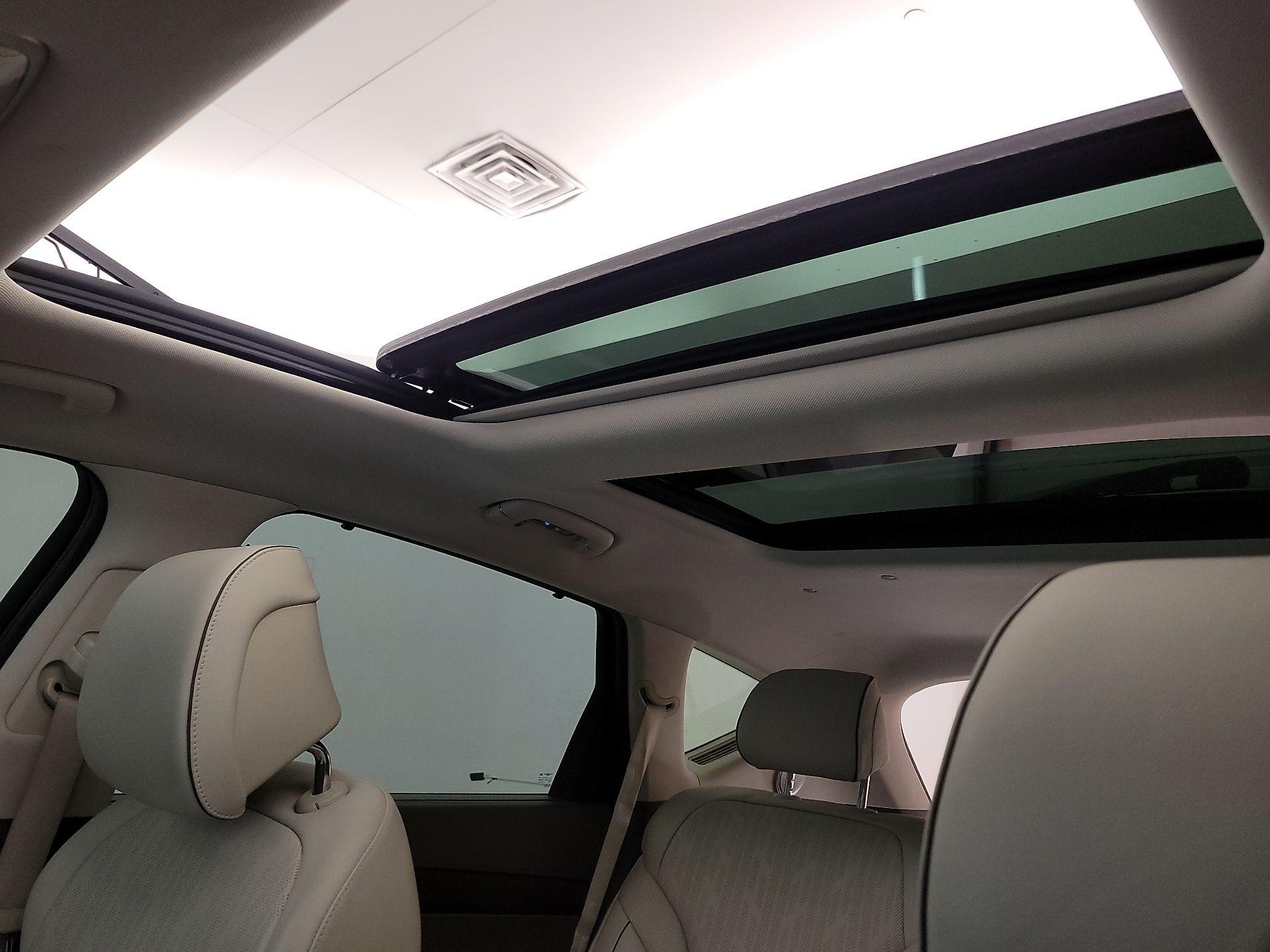 Thumbnail: 2023 Genesis GV80 - 20