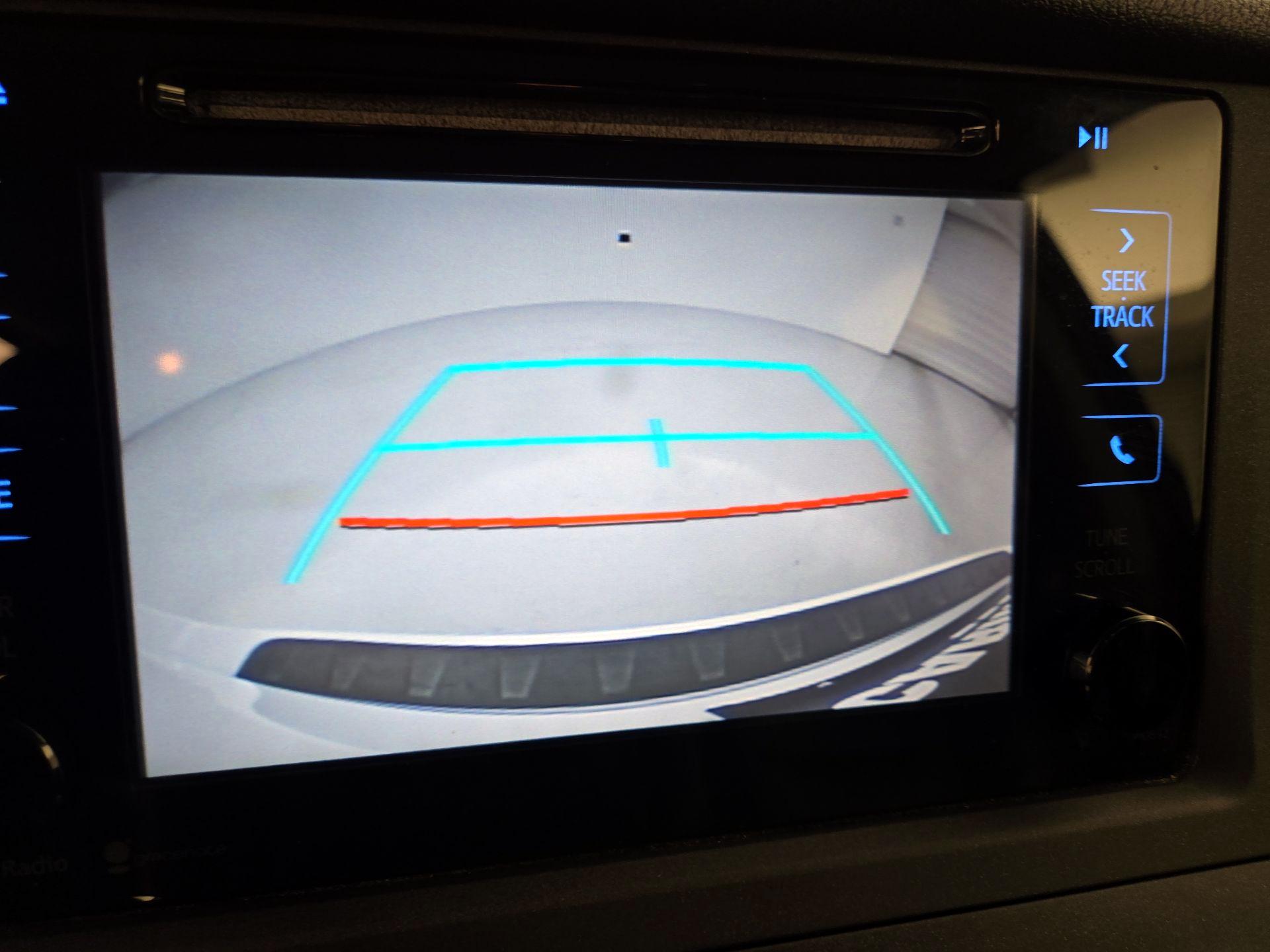 Thumbnail: 2015 Toyota Sienna - 14