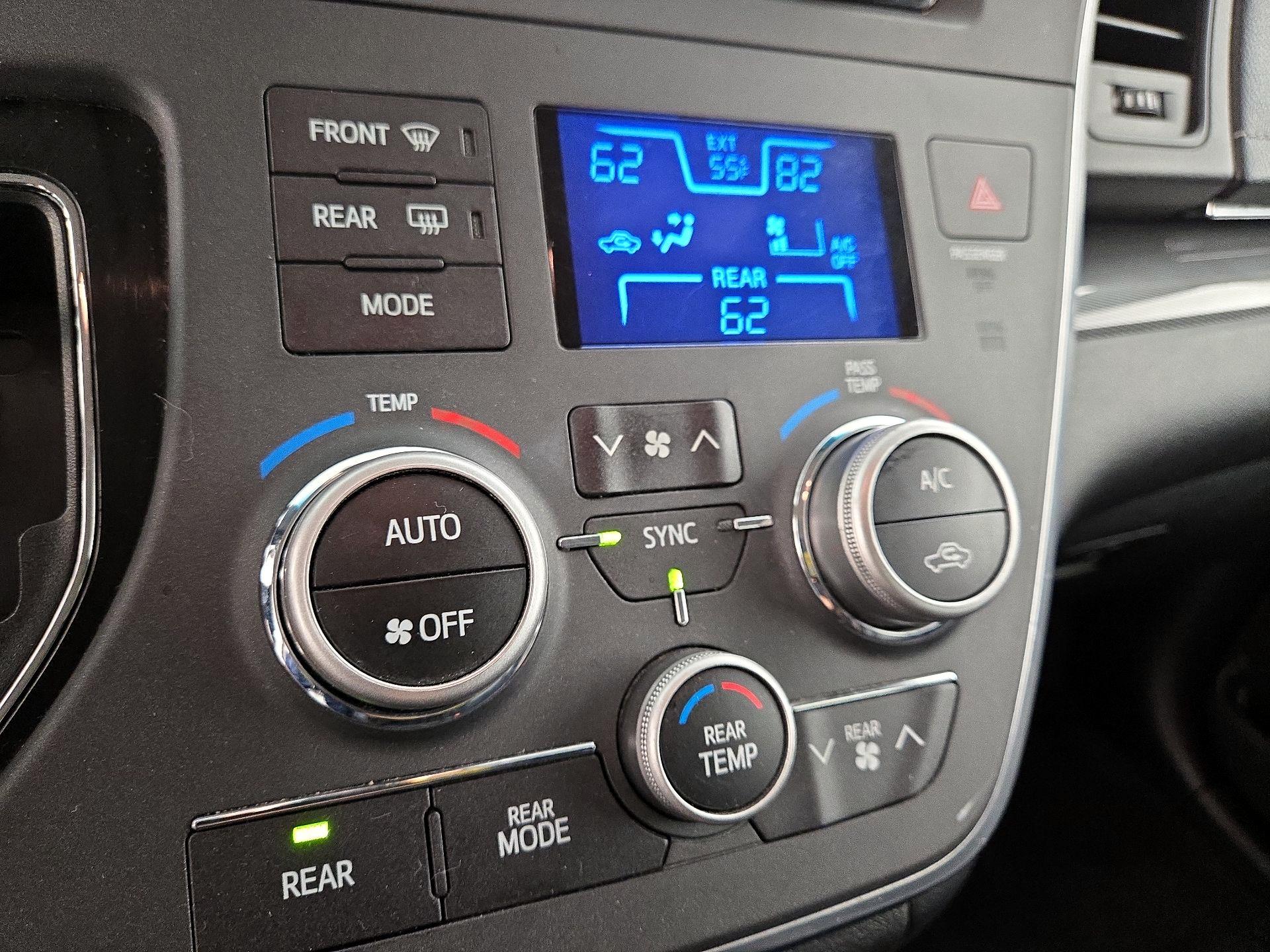 Thumbnail: 2015 Toyota Sienna - 16