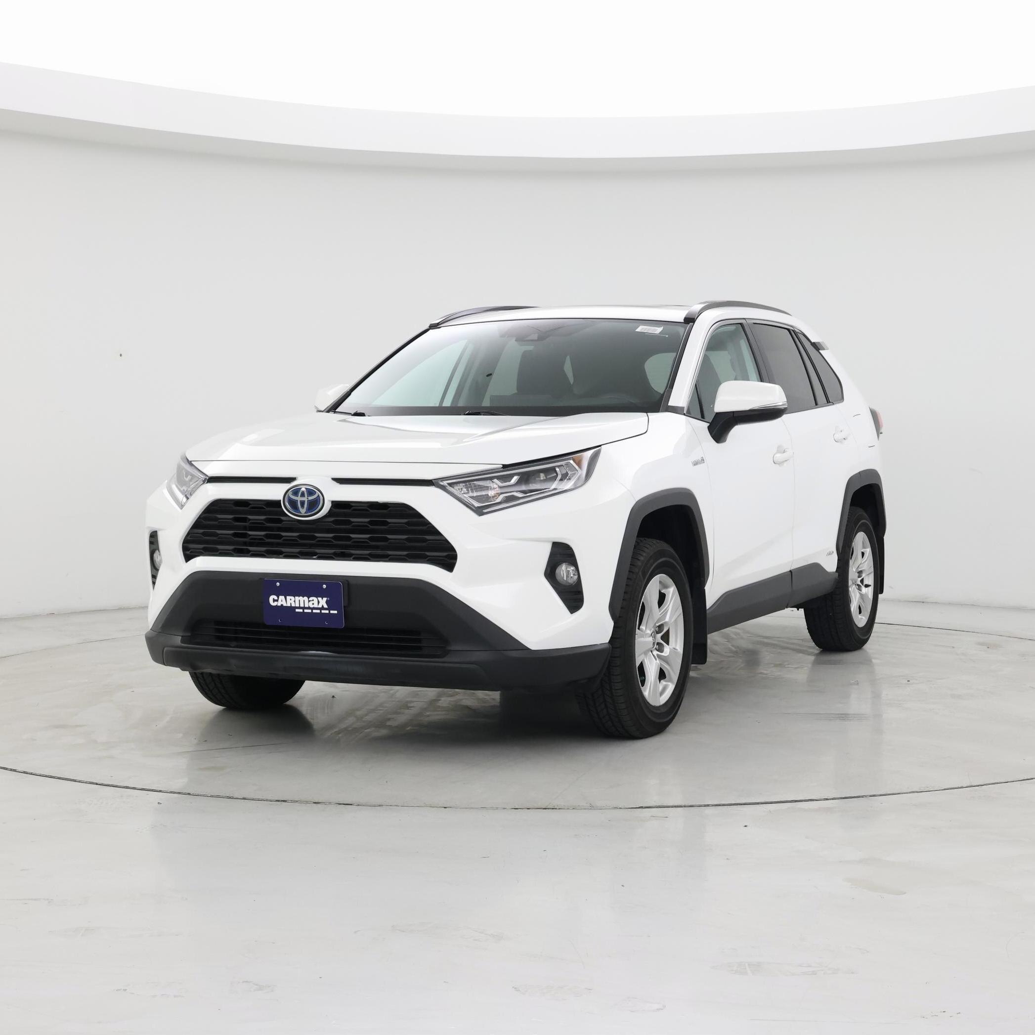 Thumbnail: 2021 Toyota RAV4 - 4