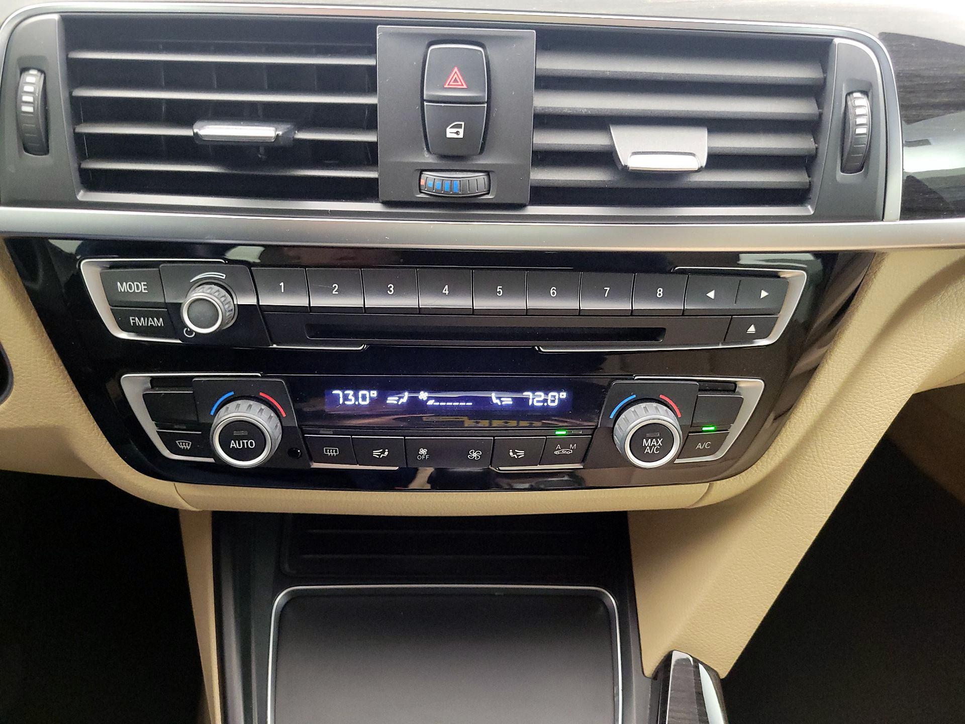 Thumbnail: 2016 BMW 3 Series - 17