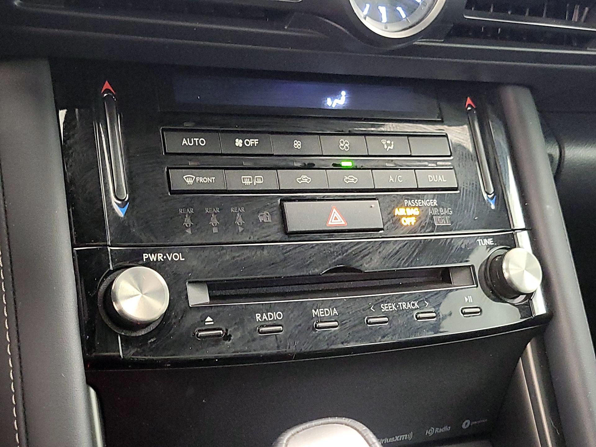 Thumbnail: 2024 Lexus IS - 17