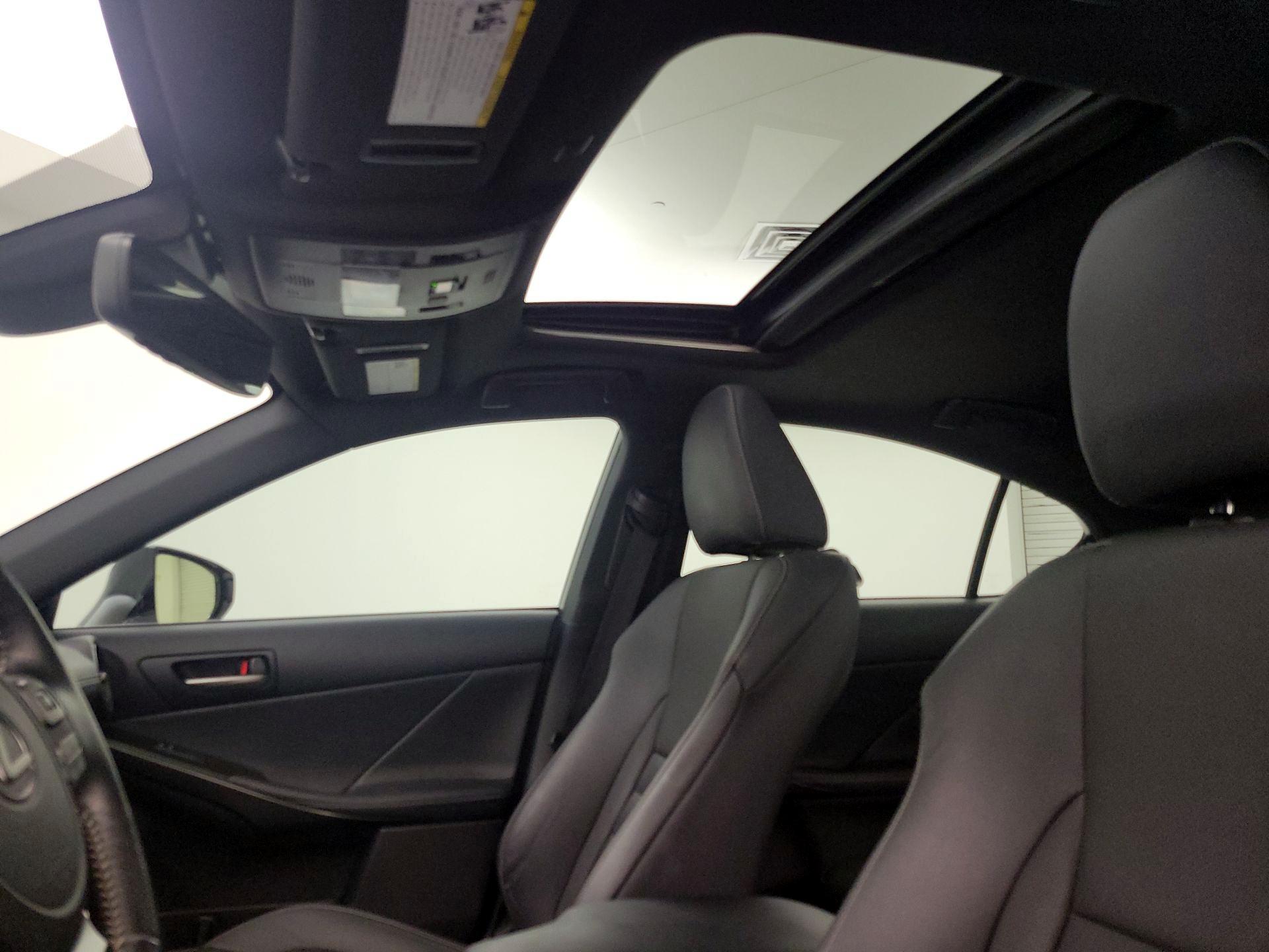 Thumbnail: 2024 Lexus IS - 20