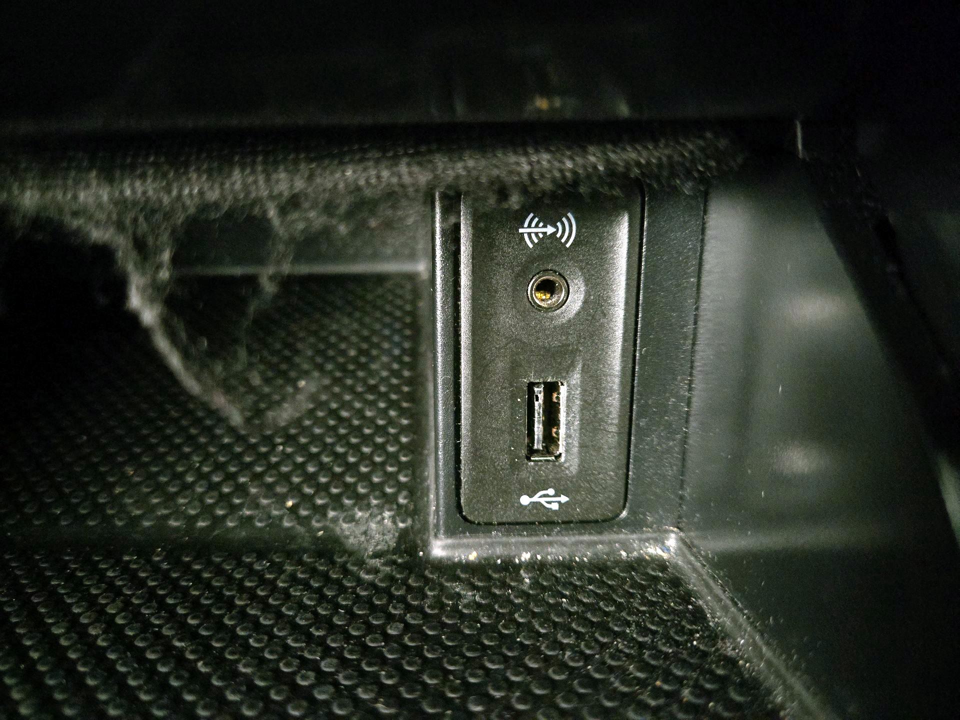 Thumbnail: 2017 Volkswagen Golf - 18