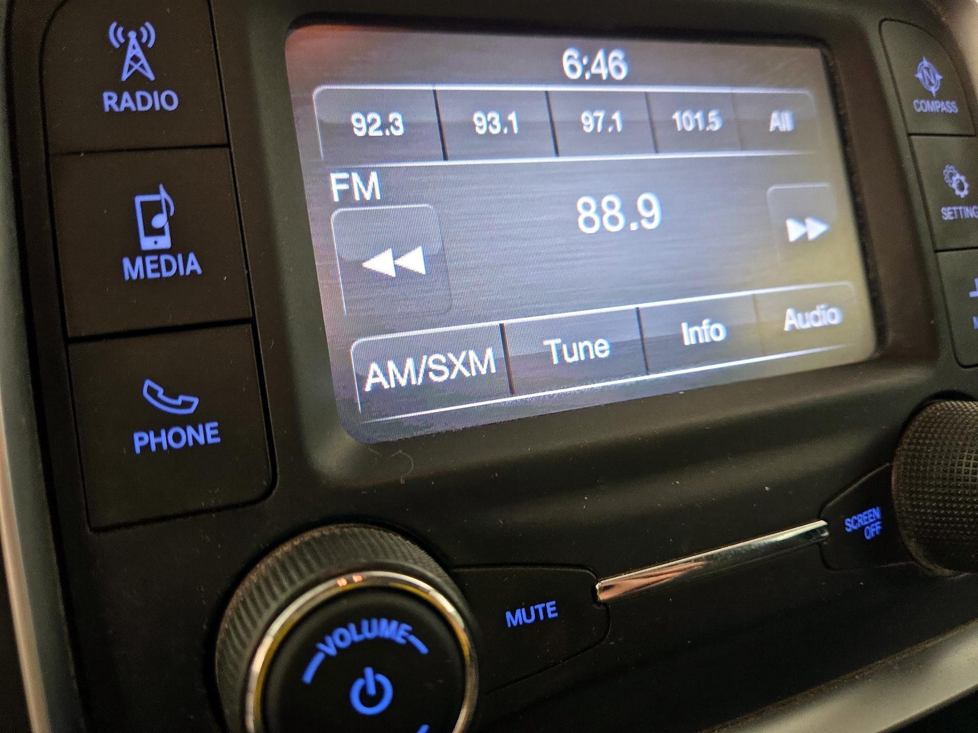 Thumbnail: 2021 RAM 1500 Classic - 15