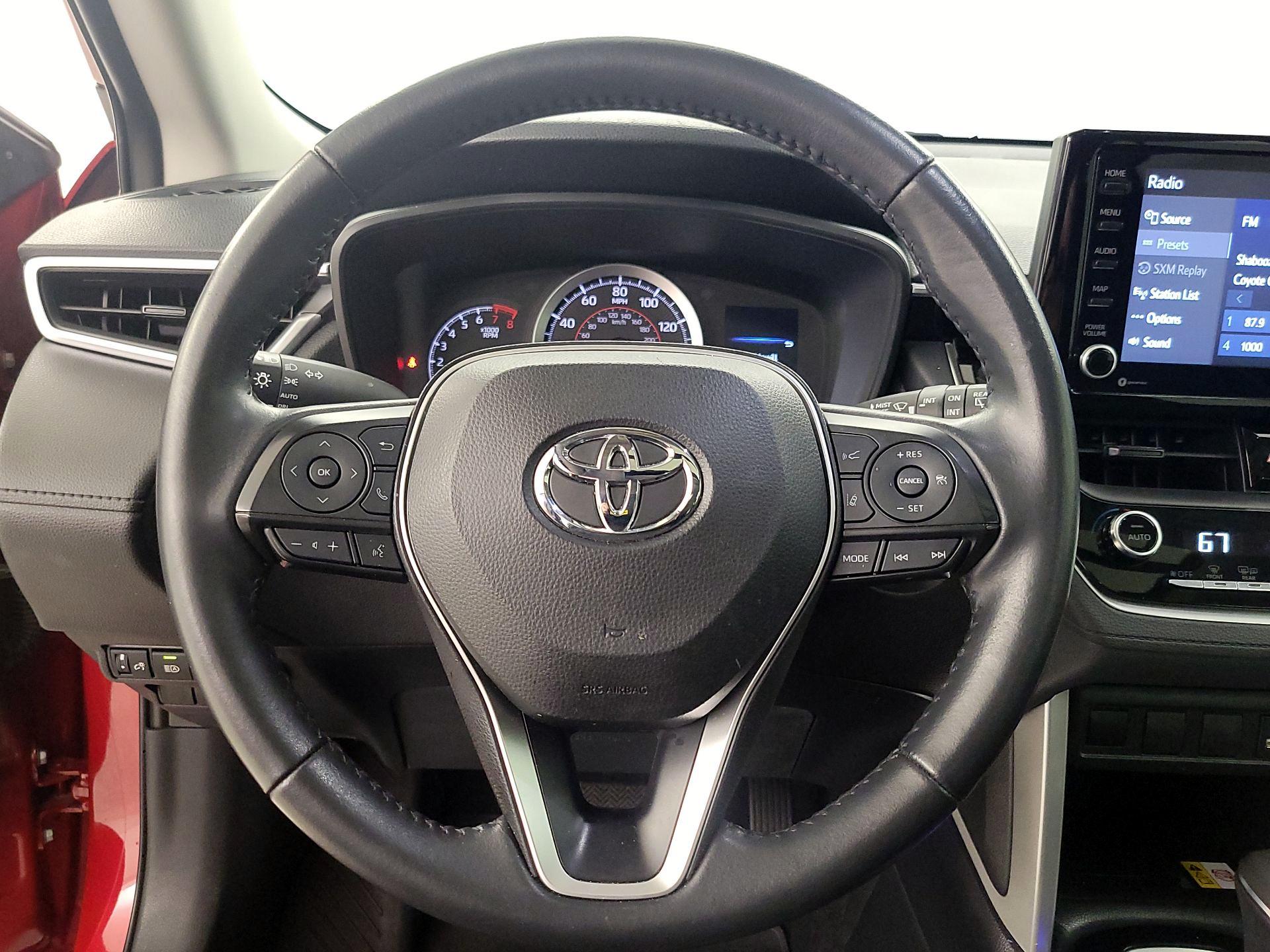 Thumbnail: 2022 Toyota Corolla Cross - 10