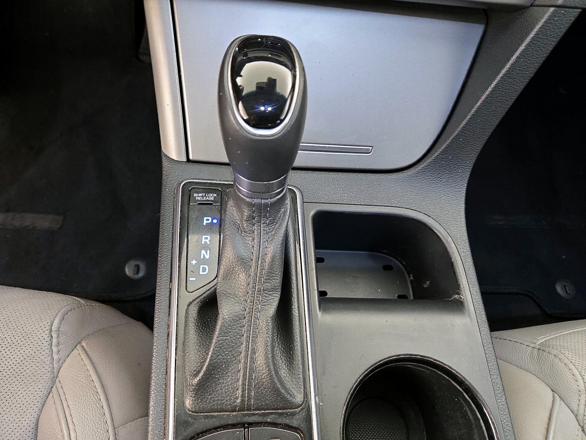 Thumbnail: 2015 Hyundai Sonata - 18