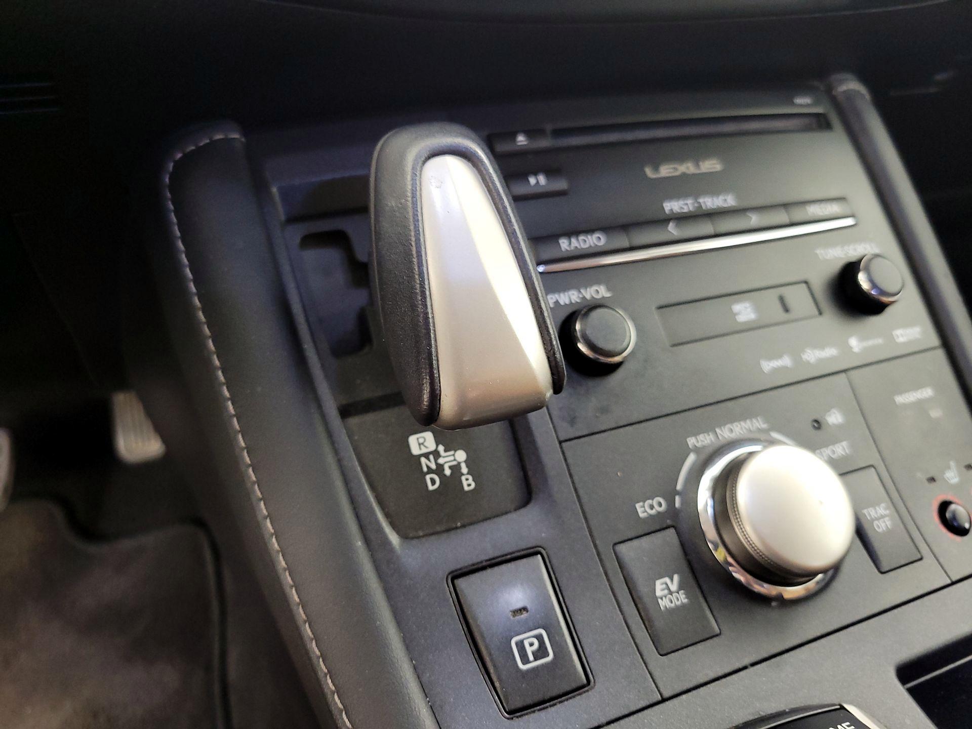 Thumbnail: 2014 Lexus CT - 18