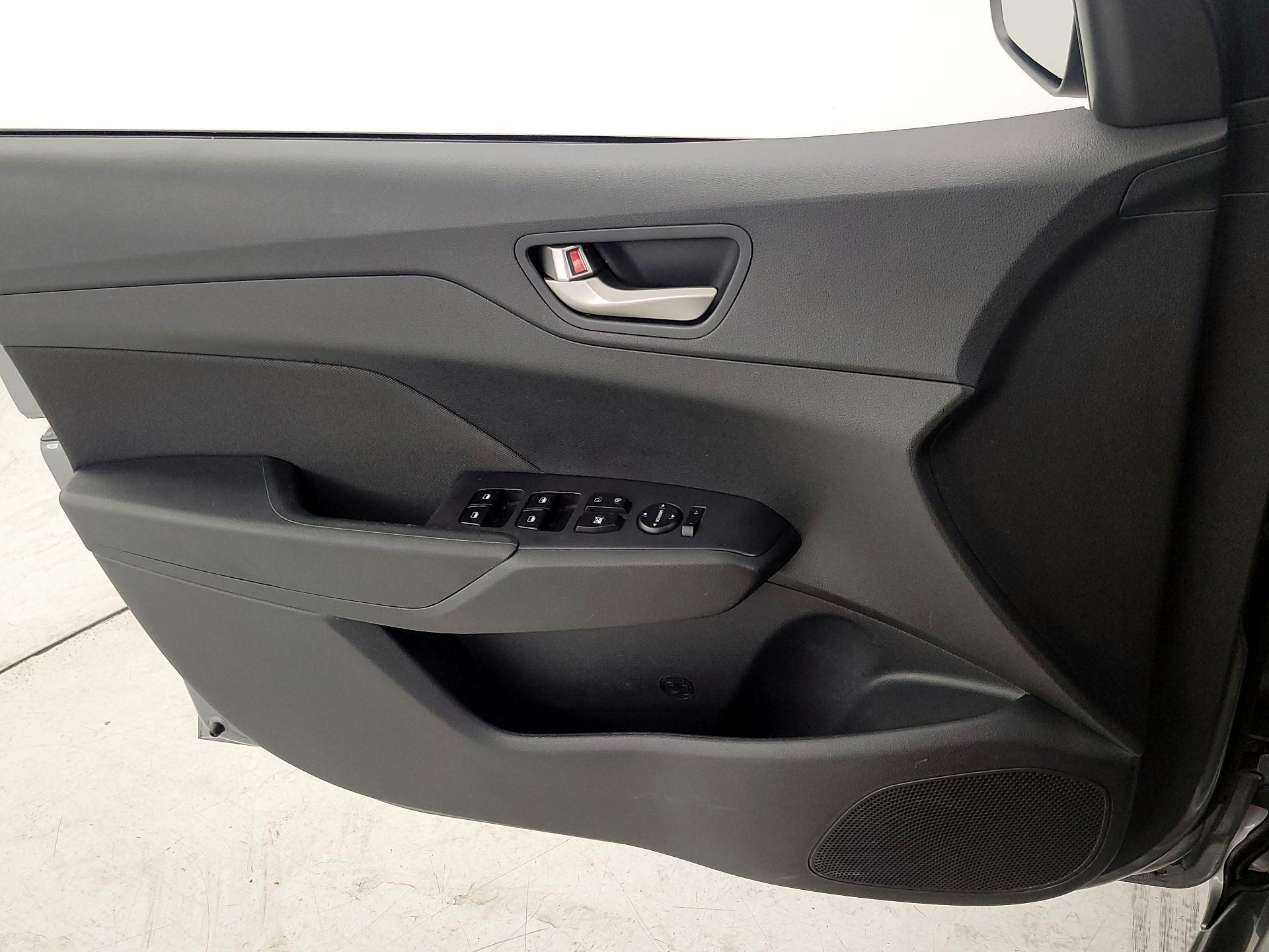 Thumbnail: 2021 Hyundai Accent - 12