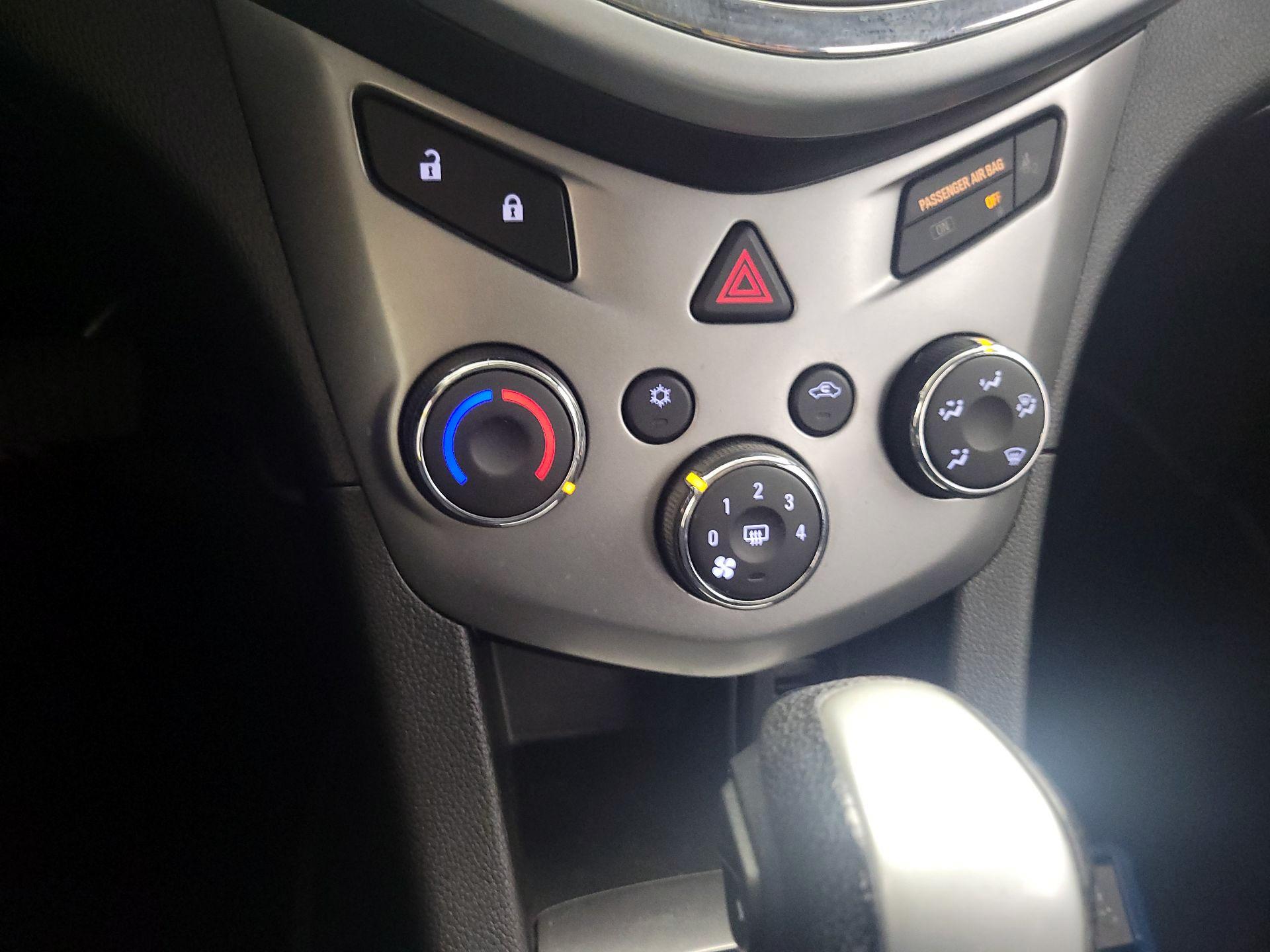 Thumbnail: 2017 Chevrolet Sonic - 16