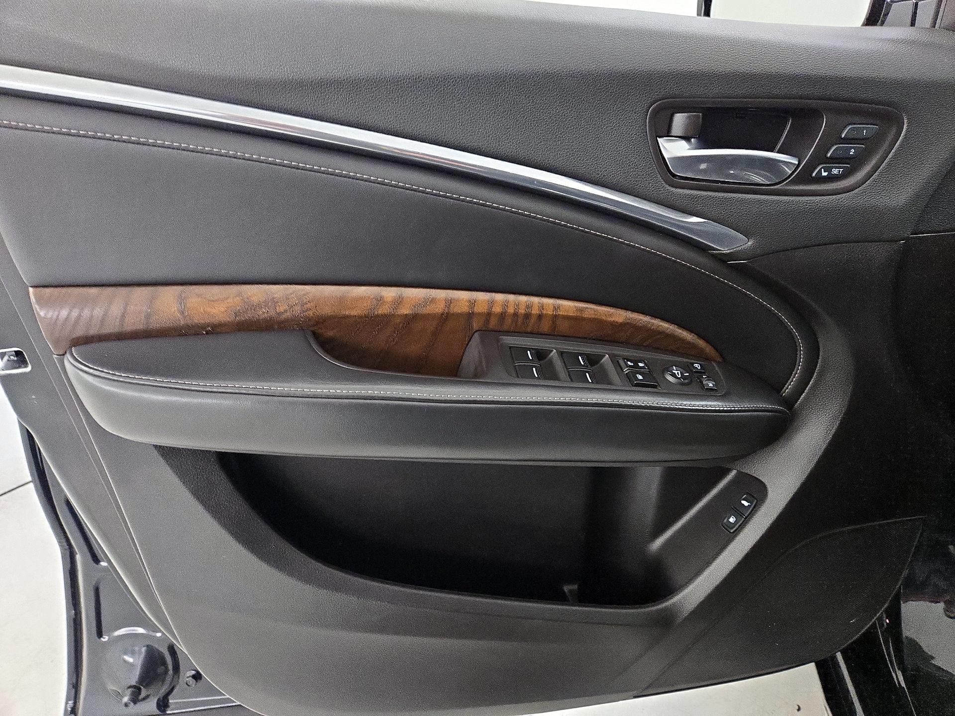 Thumbnail: 2019 Acura MDX - 12