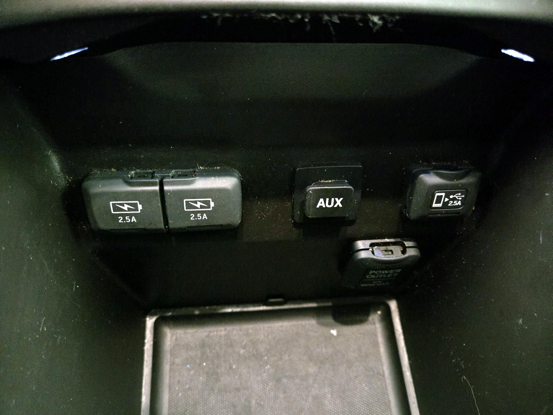 Thumbnail: 2019 Acura MDX - 19